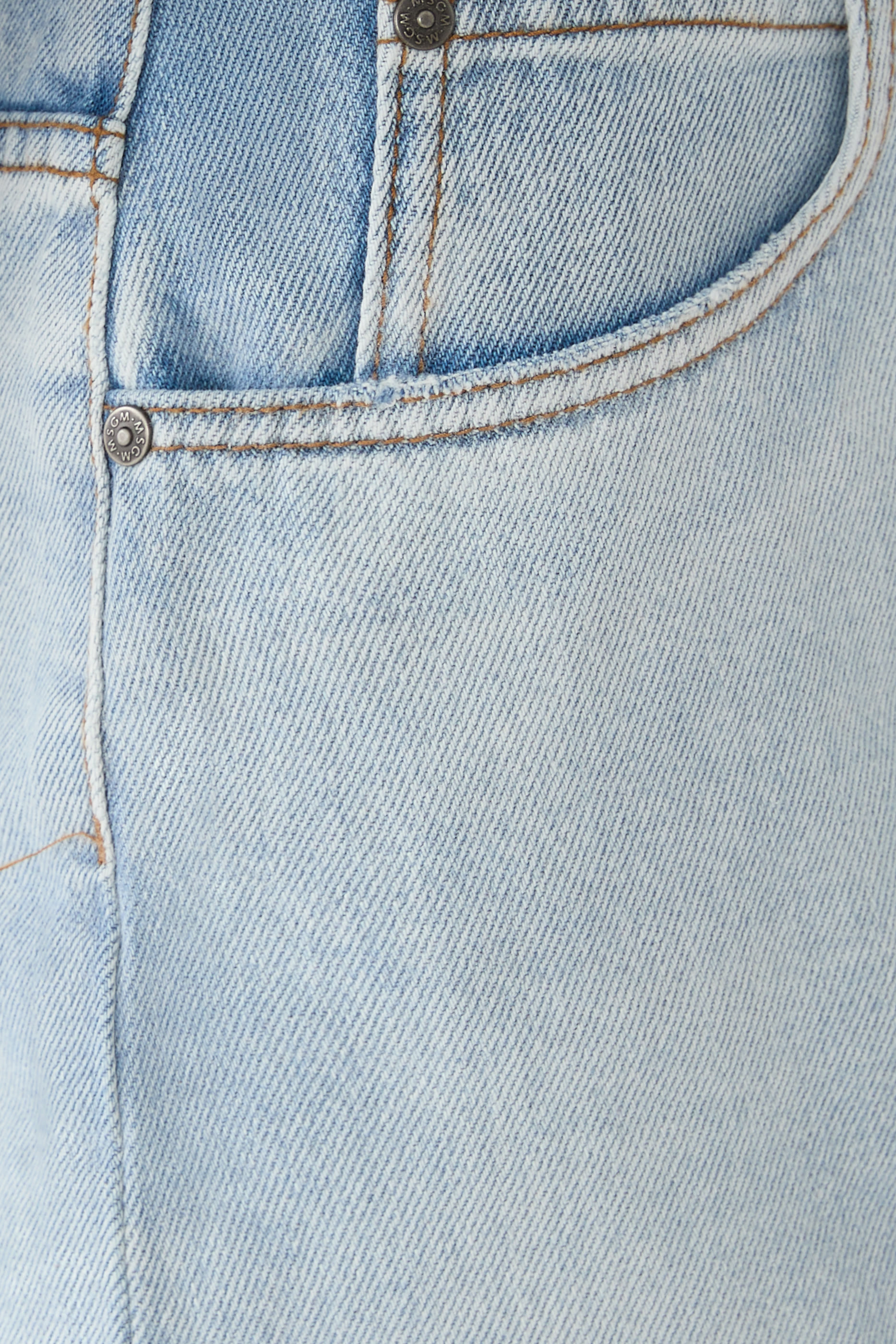 شورت دنيم مسامي