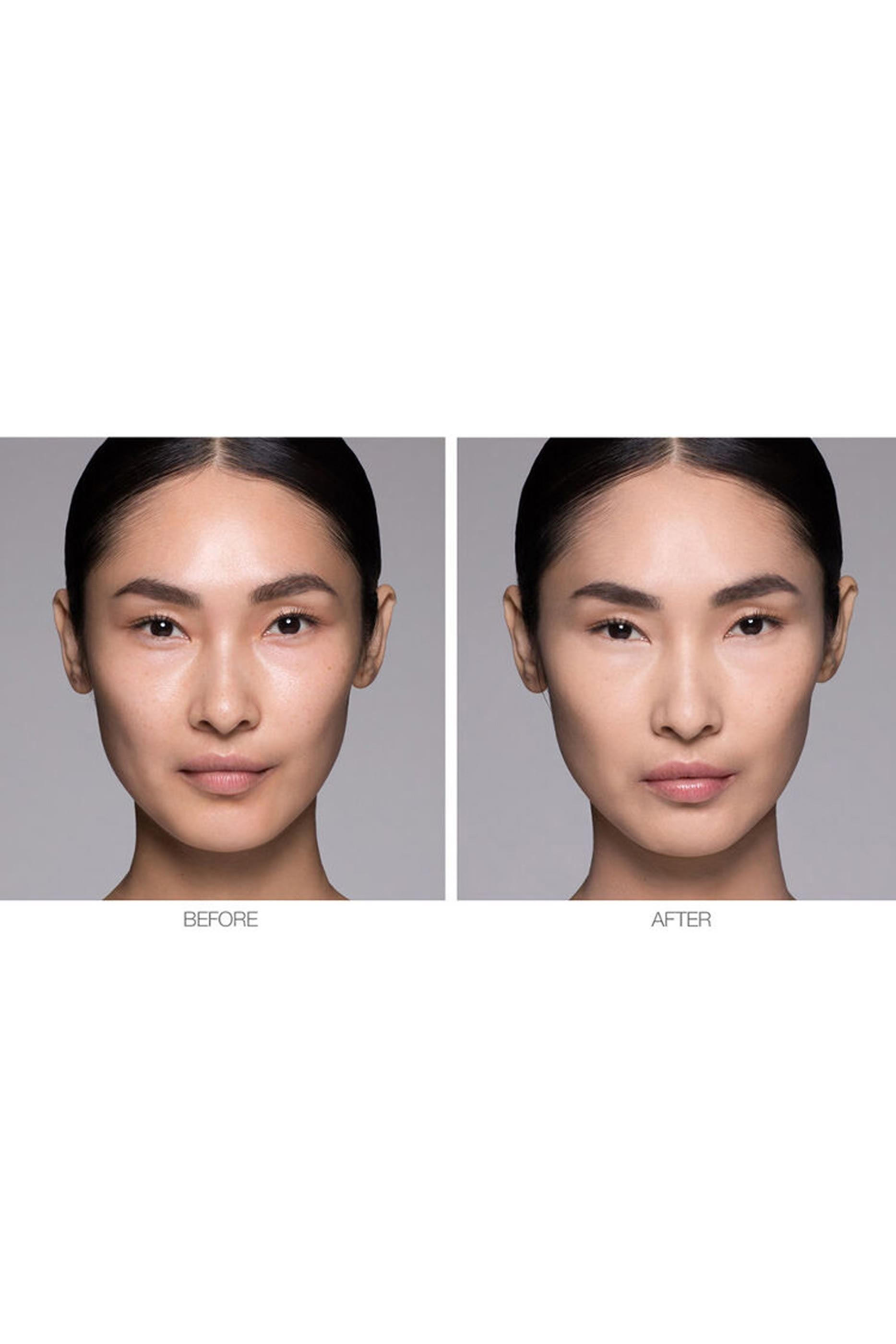 بودرة مضغوطة عاكسة للضوء