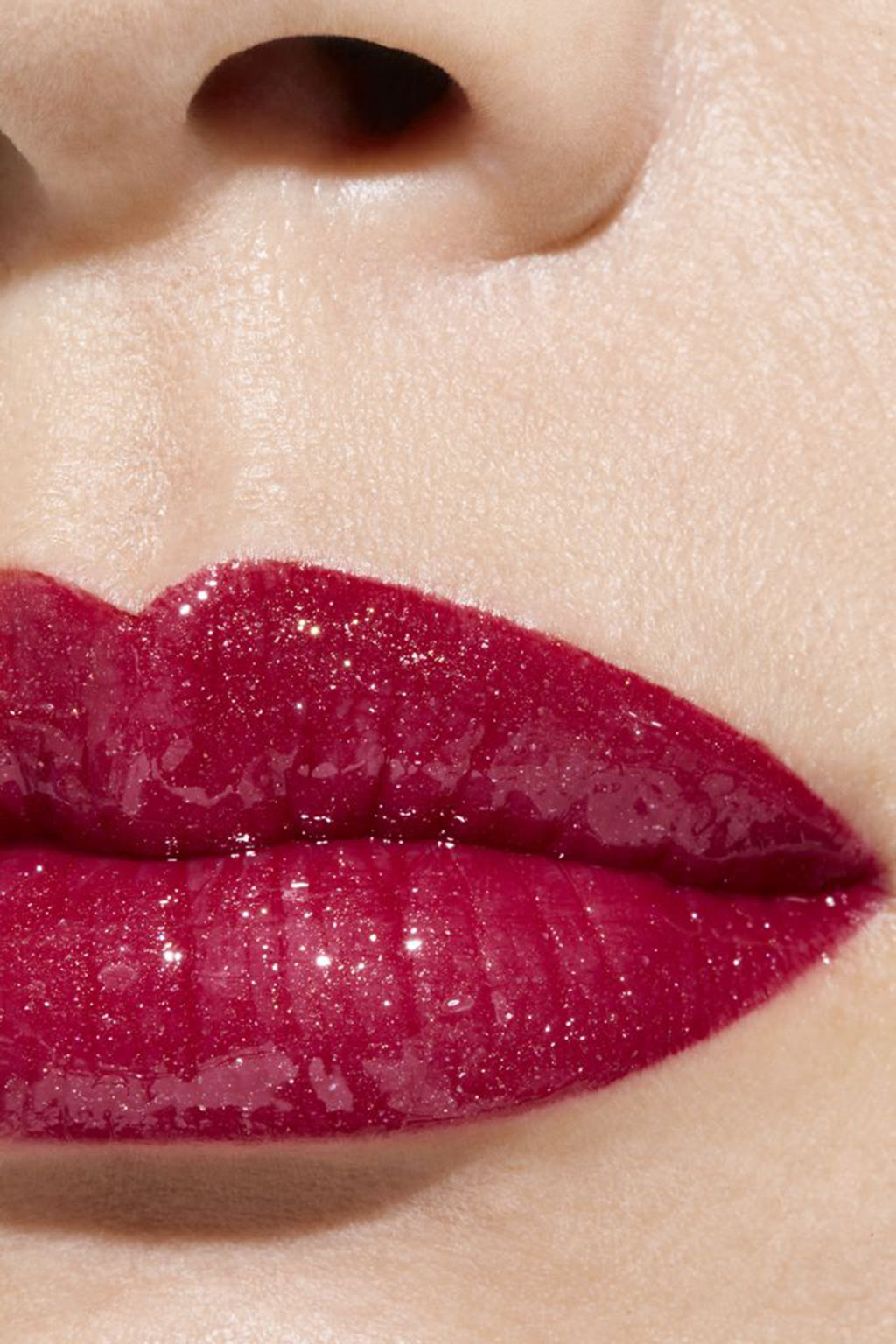 أحمر شفاه سائل بلمعان وثبات فائق ROUGE ALLURE LAQUE