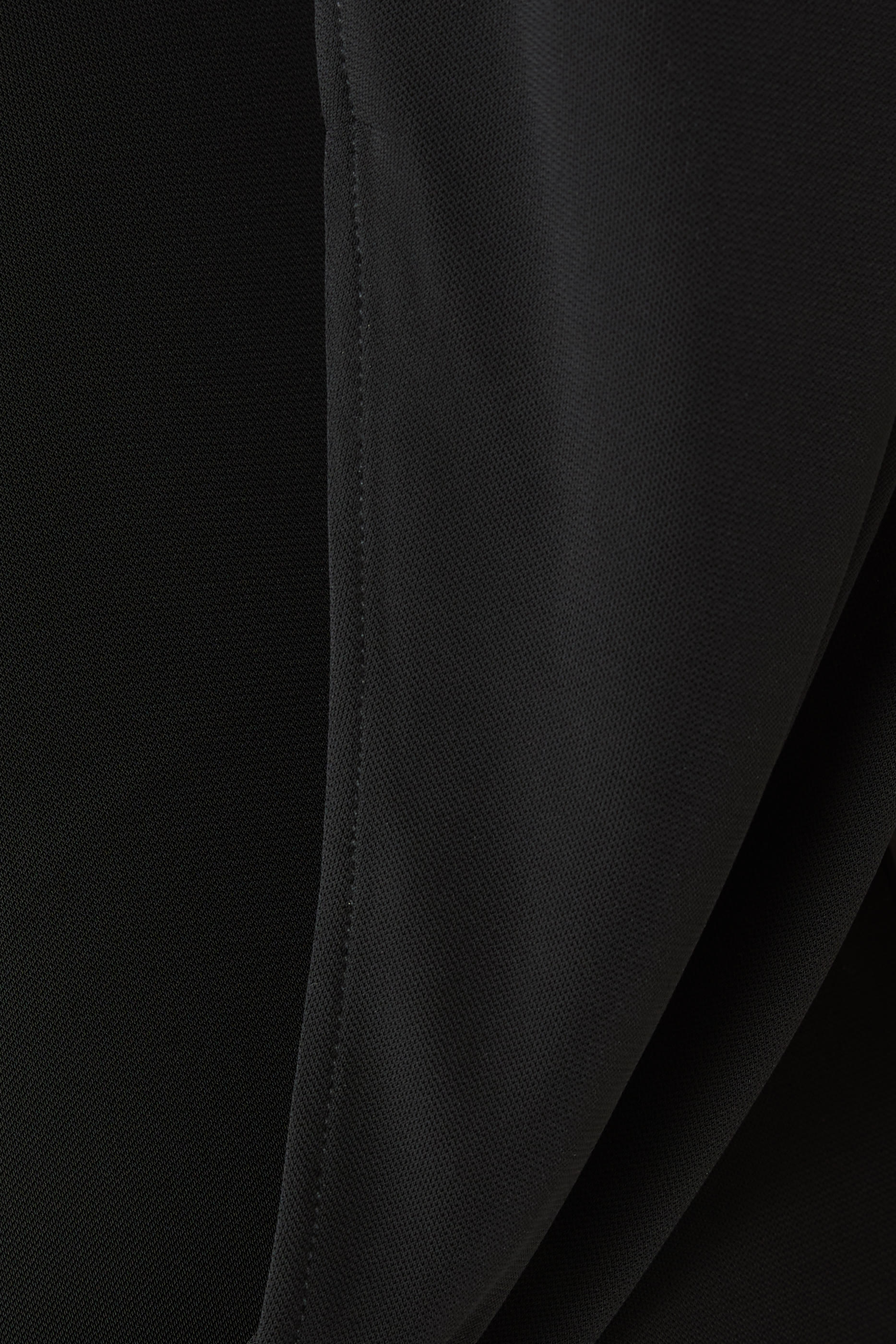 فستان قصير درابيه بتصميم غير متماثل