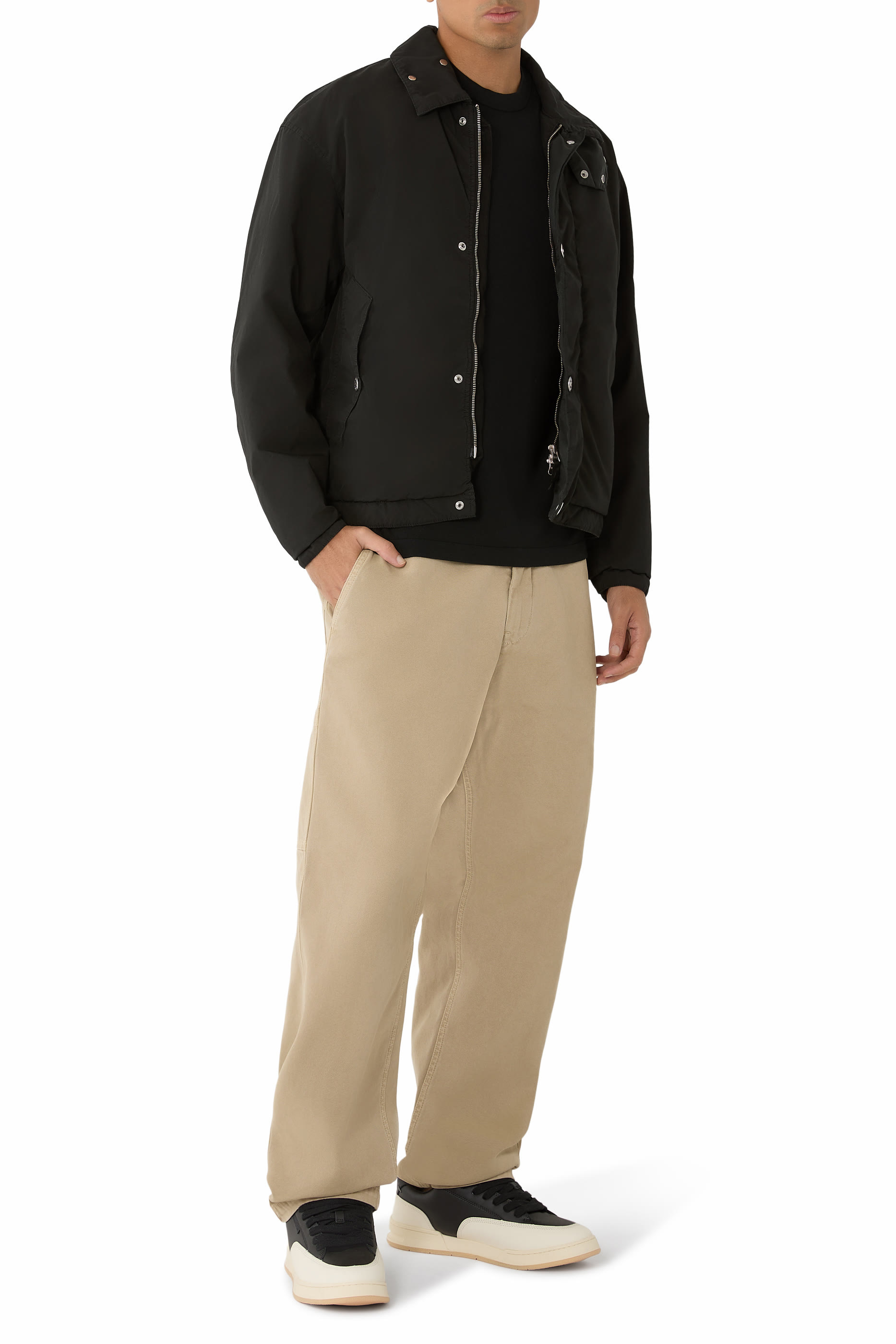 جاكيت كوتش بجيوب بأزرار كبس للإغلاق مقاوم للماء