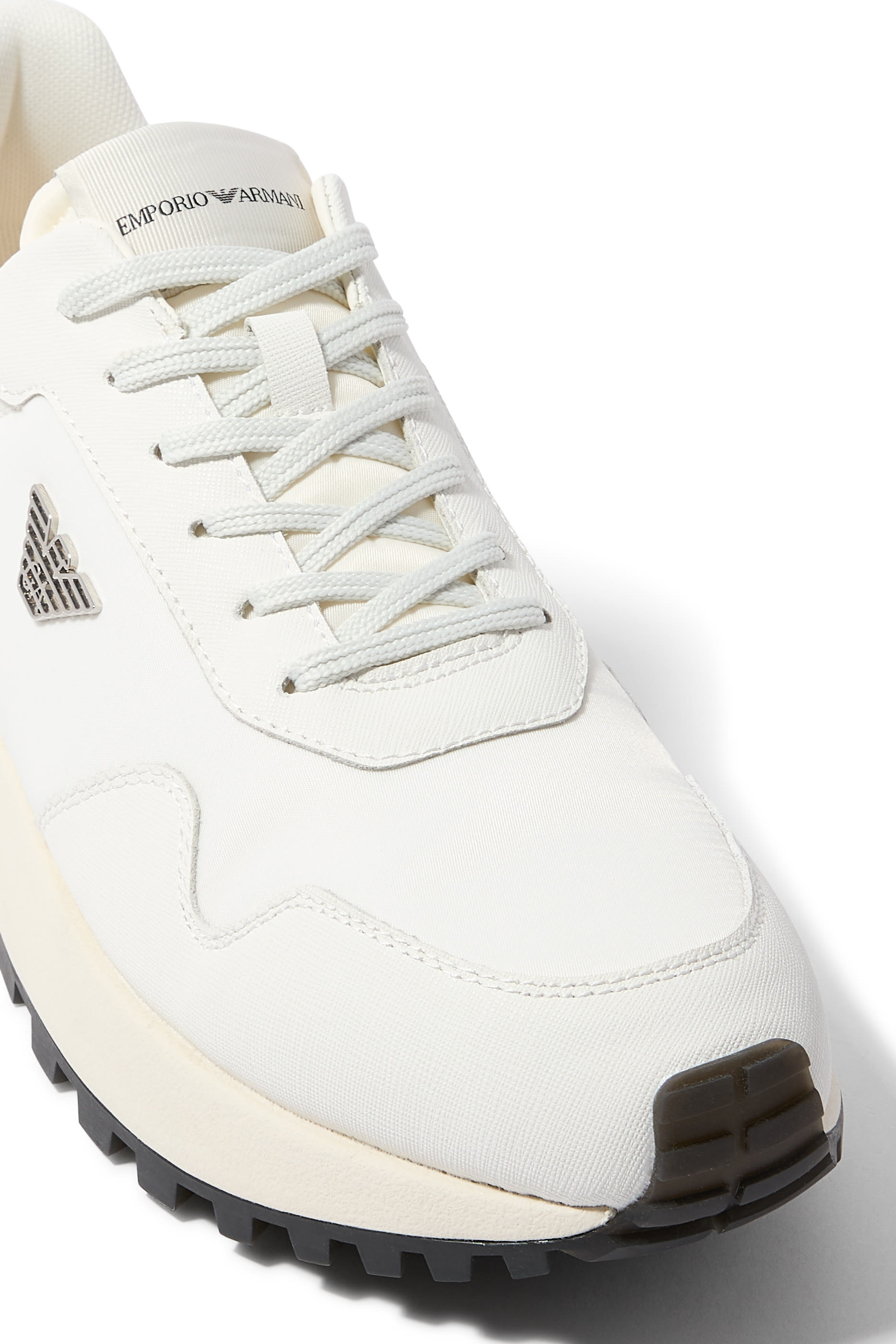 سنيكرز اي أس في نايلون معاد تدويره وتفاصيل سافيانو صديق للبيئة