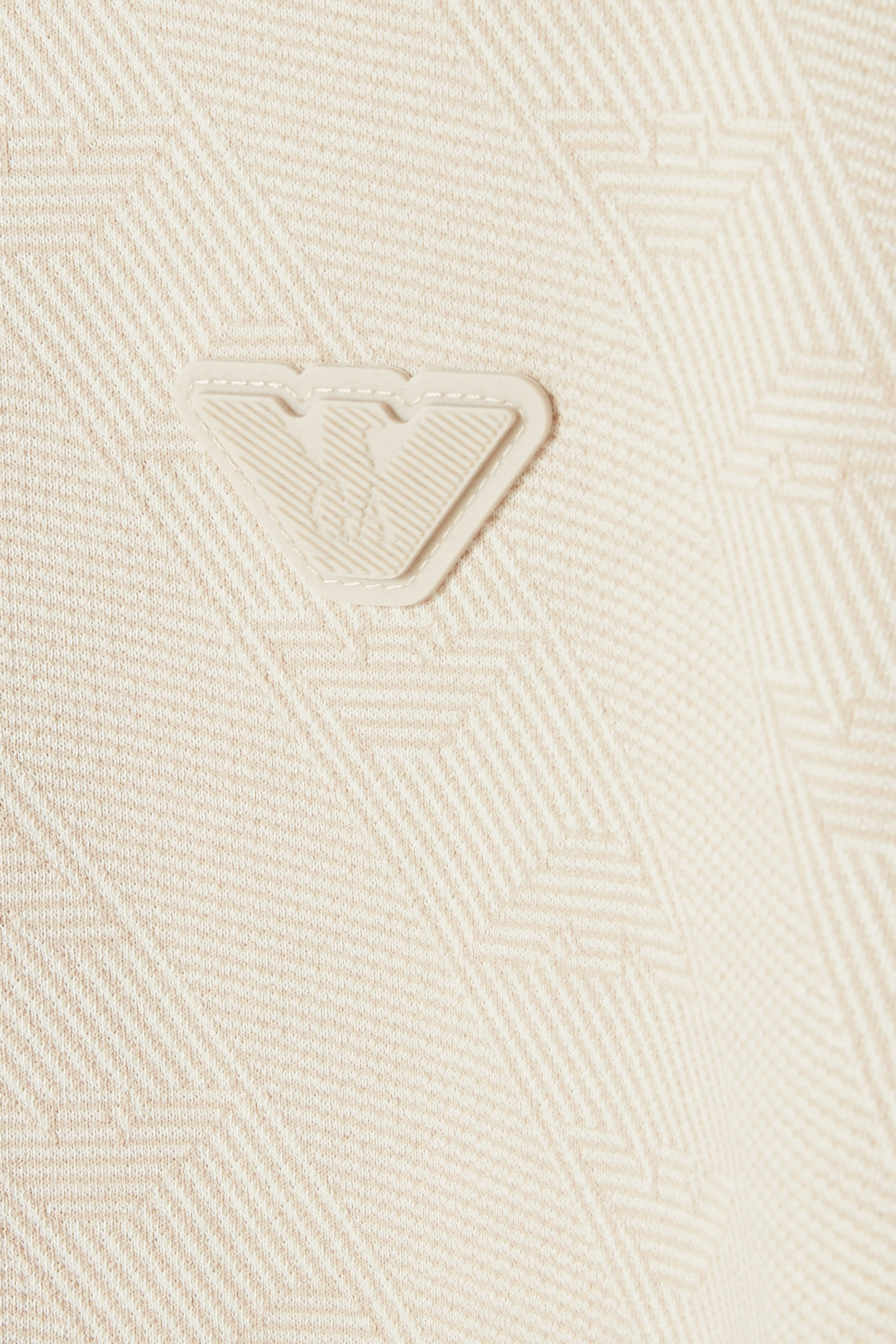 فستان بقصة واسعة نحو الأسفل وشعار الماركة للأطفال