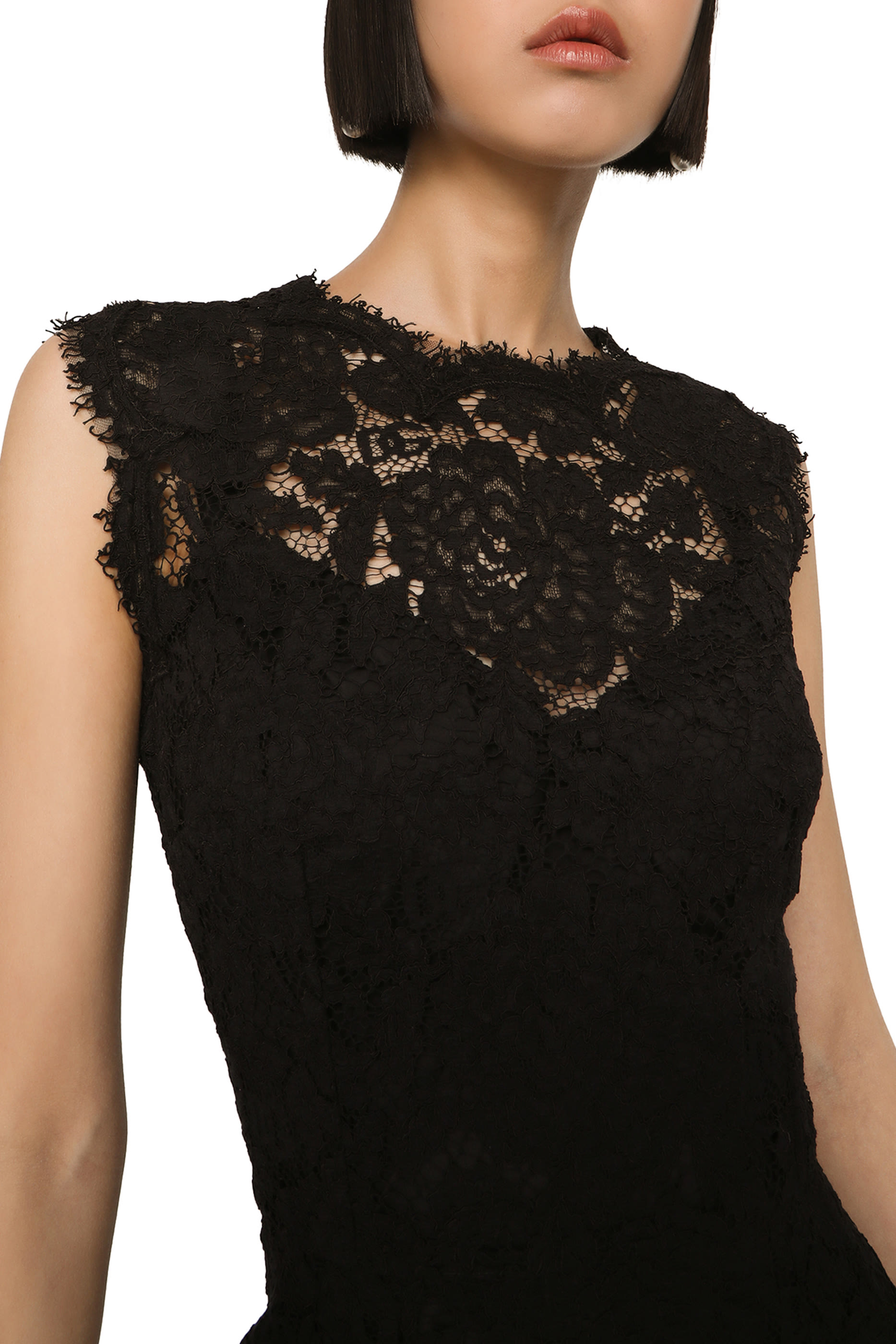 فستان متوسط الطول دانتيل