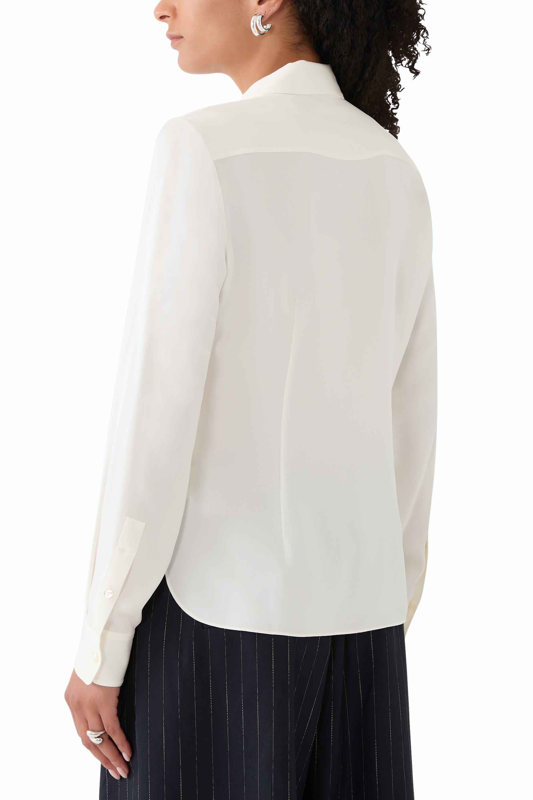 قميص بقصة ضيقة حرير جورجيت