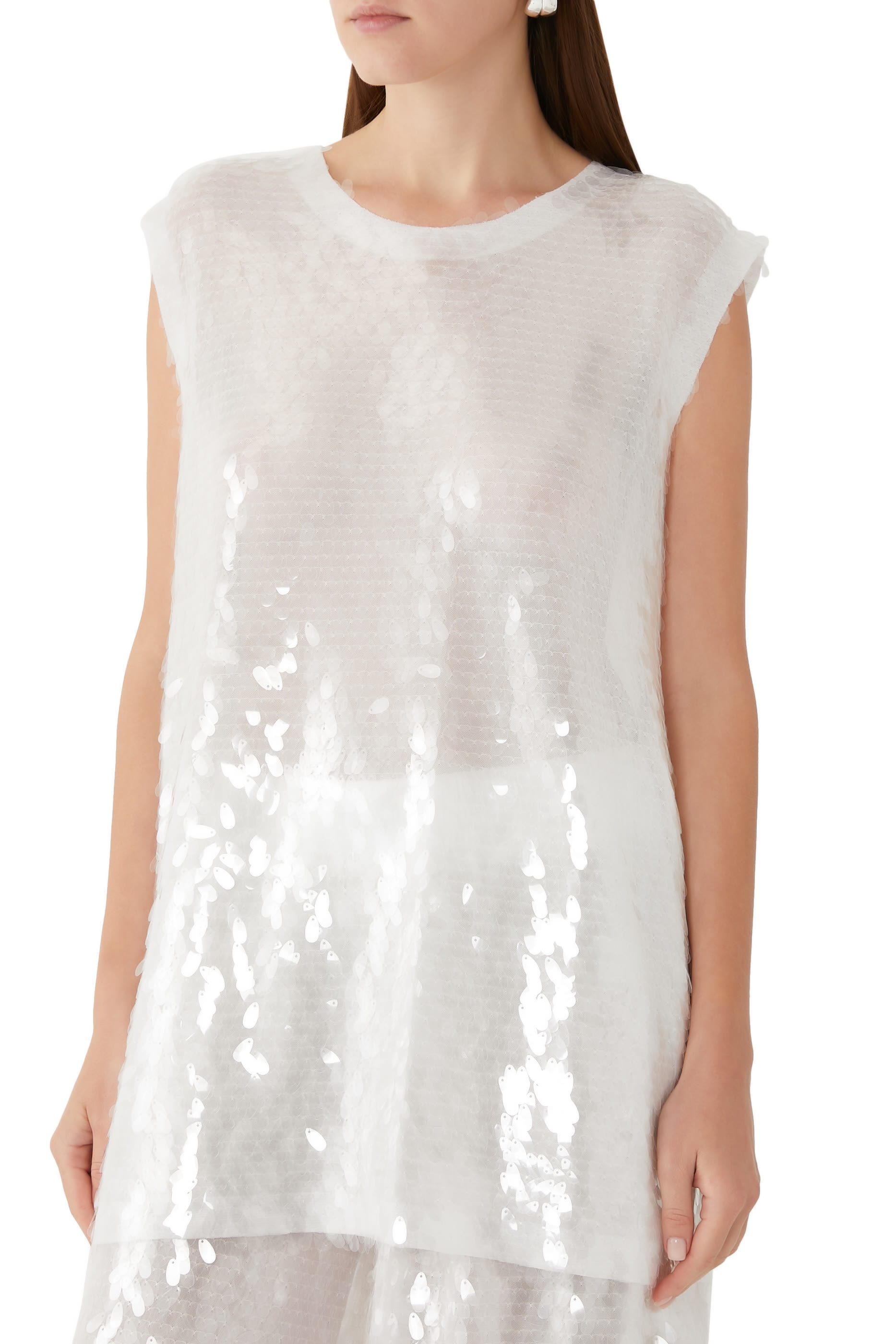 بلوزة بلا أكمام بياقة ضيقة وترتر