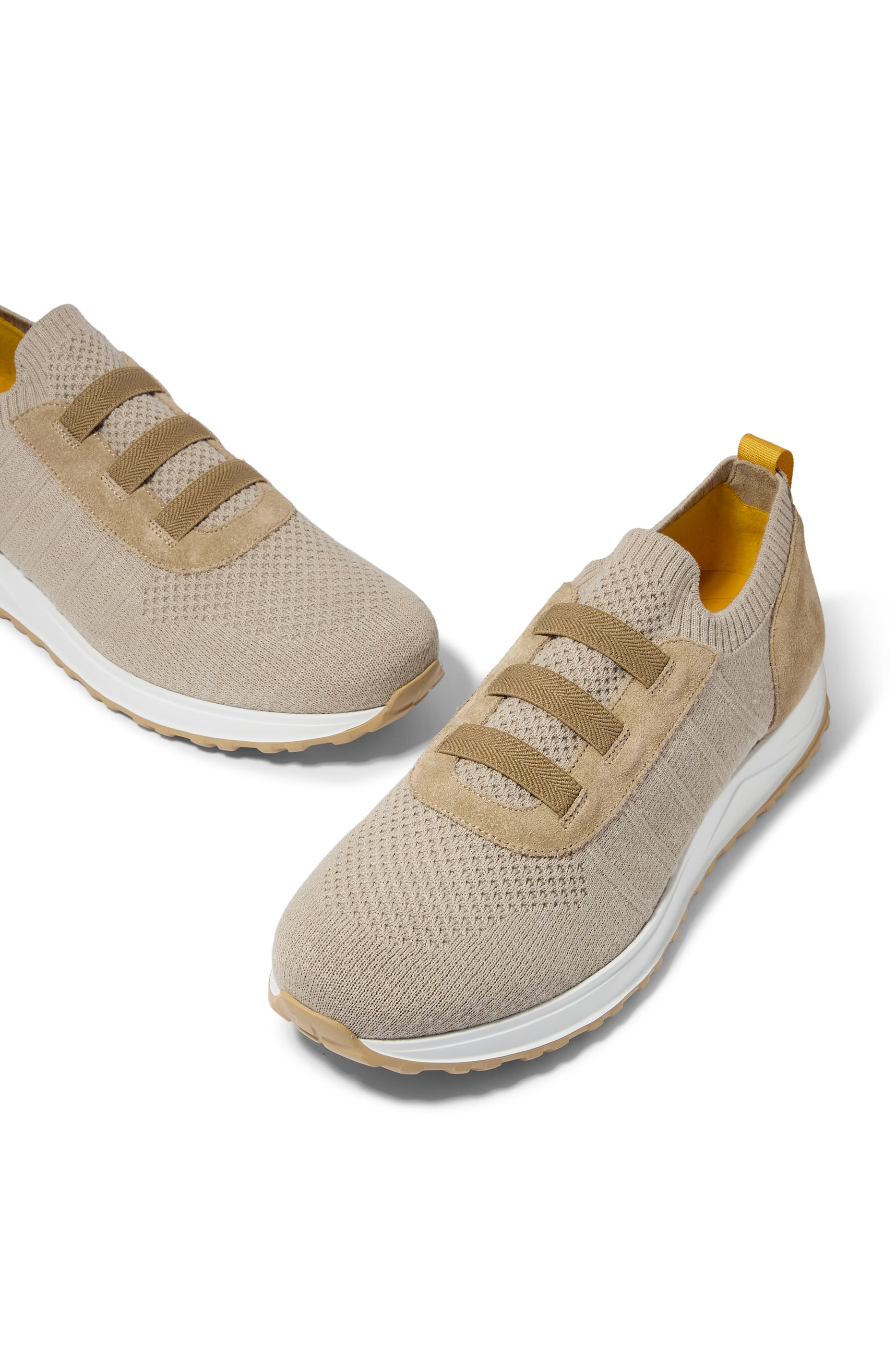 سنيكرز صوف وجلد