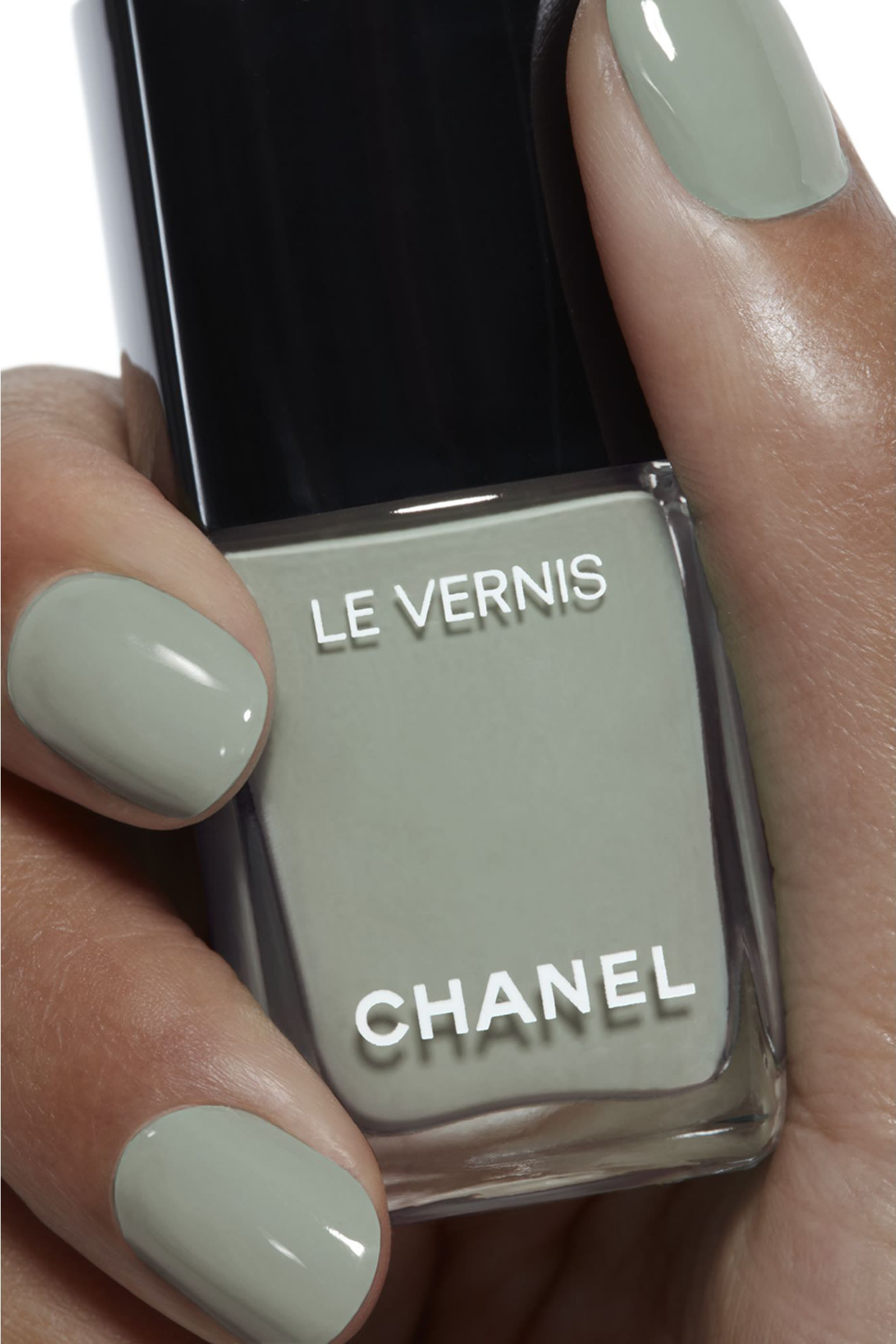 طلاء أظافر Chanel LE VERNIS