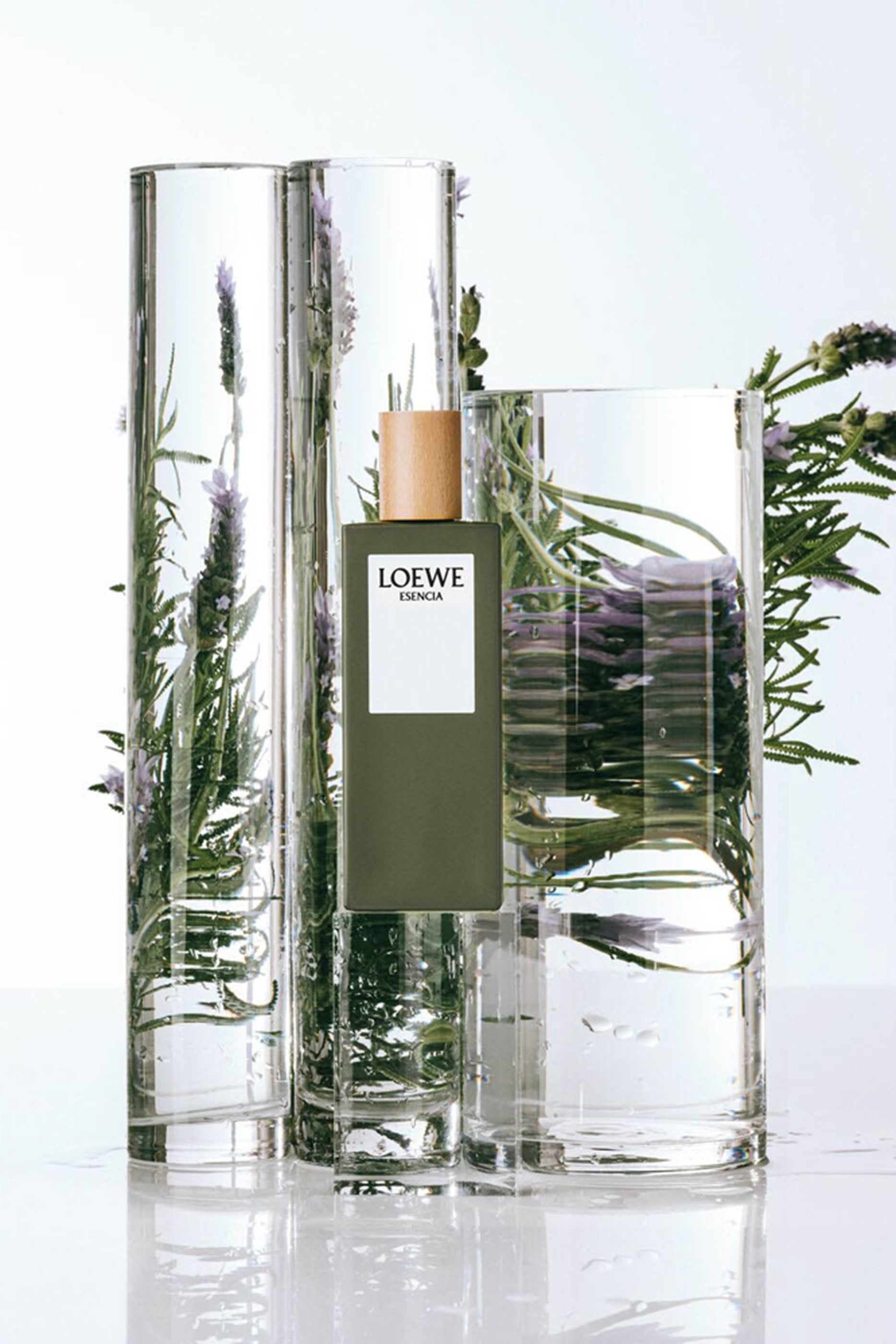 أو دو تواليت إسنسيا بور أوم