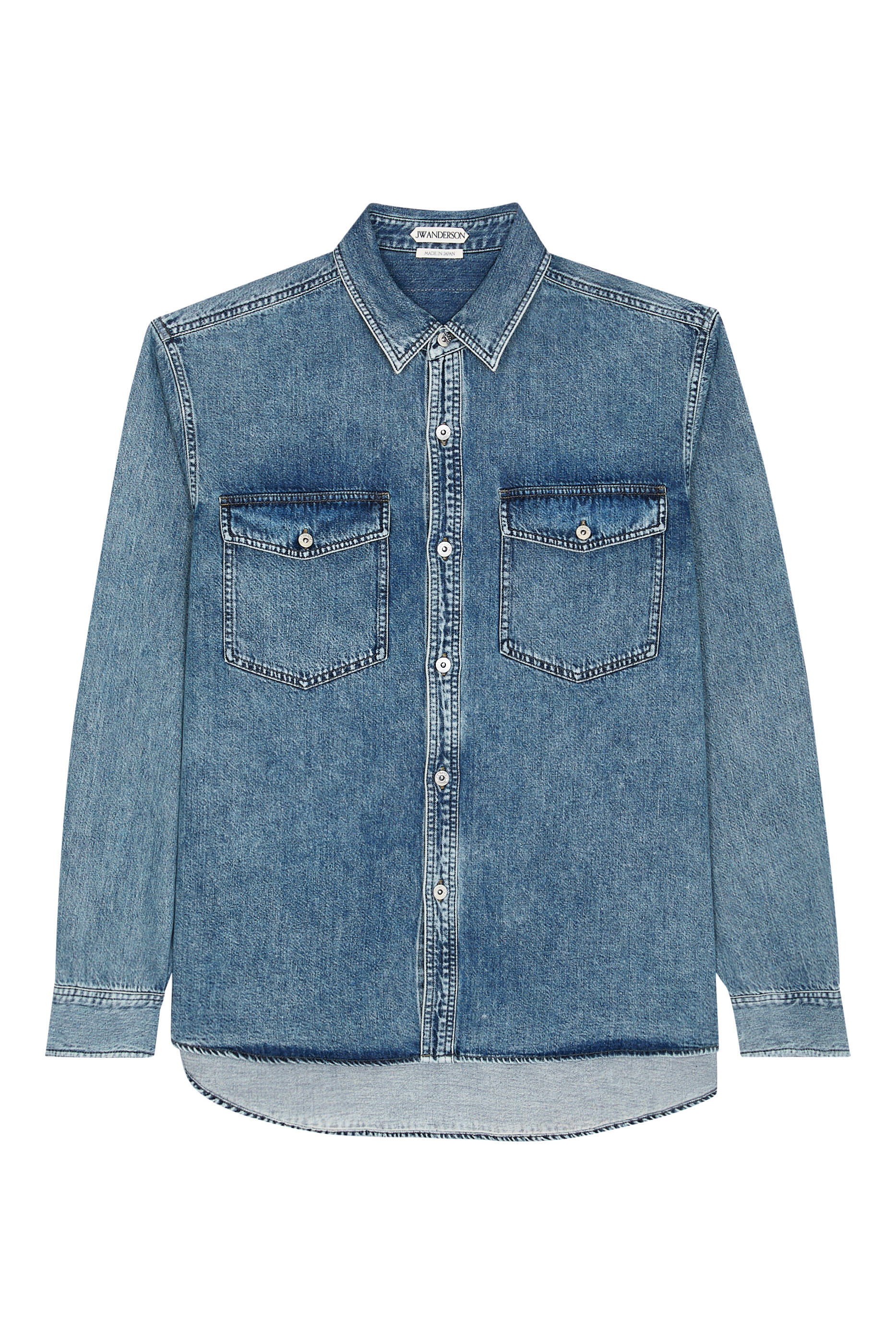 قميص بقصة فضفاضة دنيم