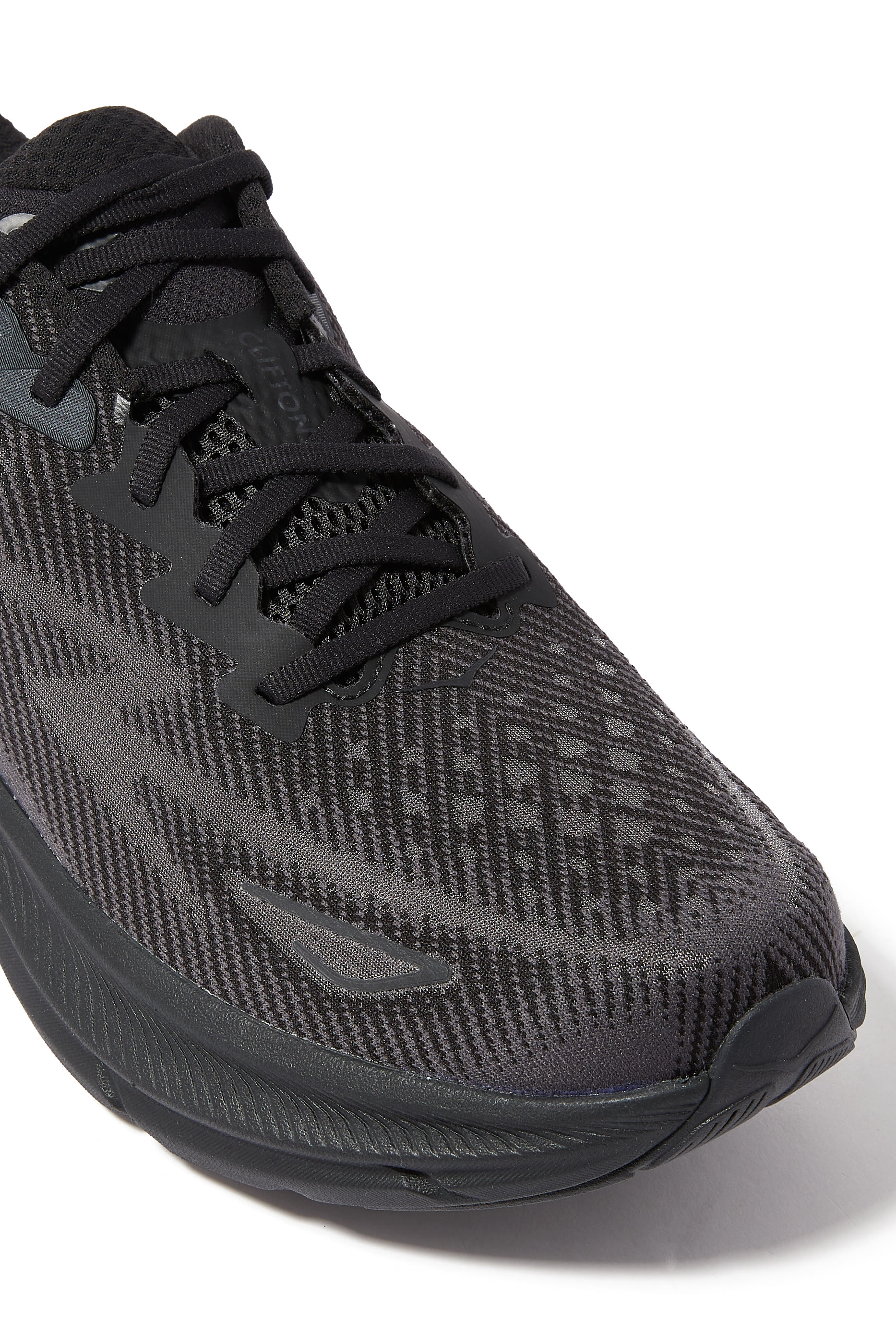 سنيكرز كليفتون 9 منسوج