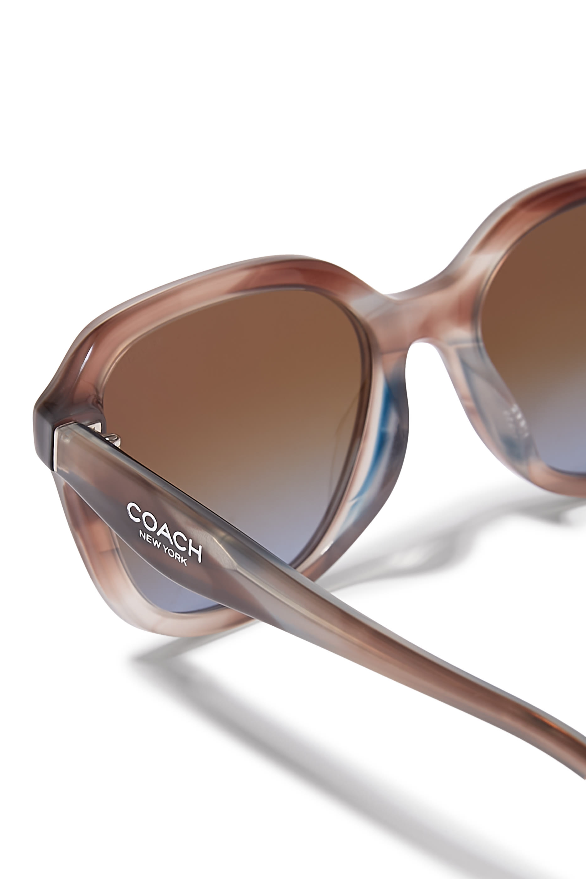 نظارة شمسية نيويورك بإطار مربع وذراع رفيعة