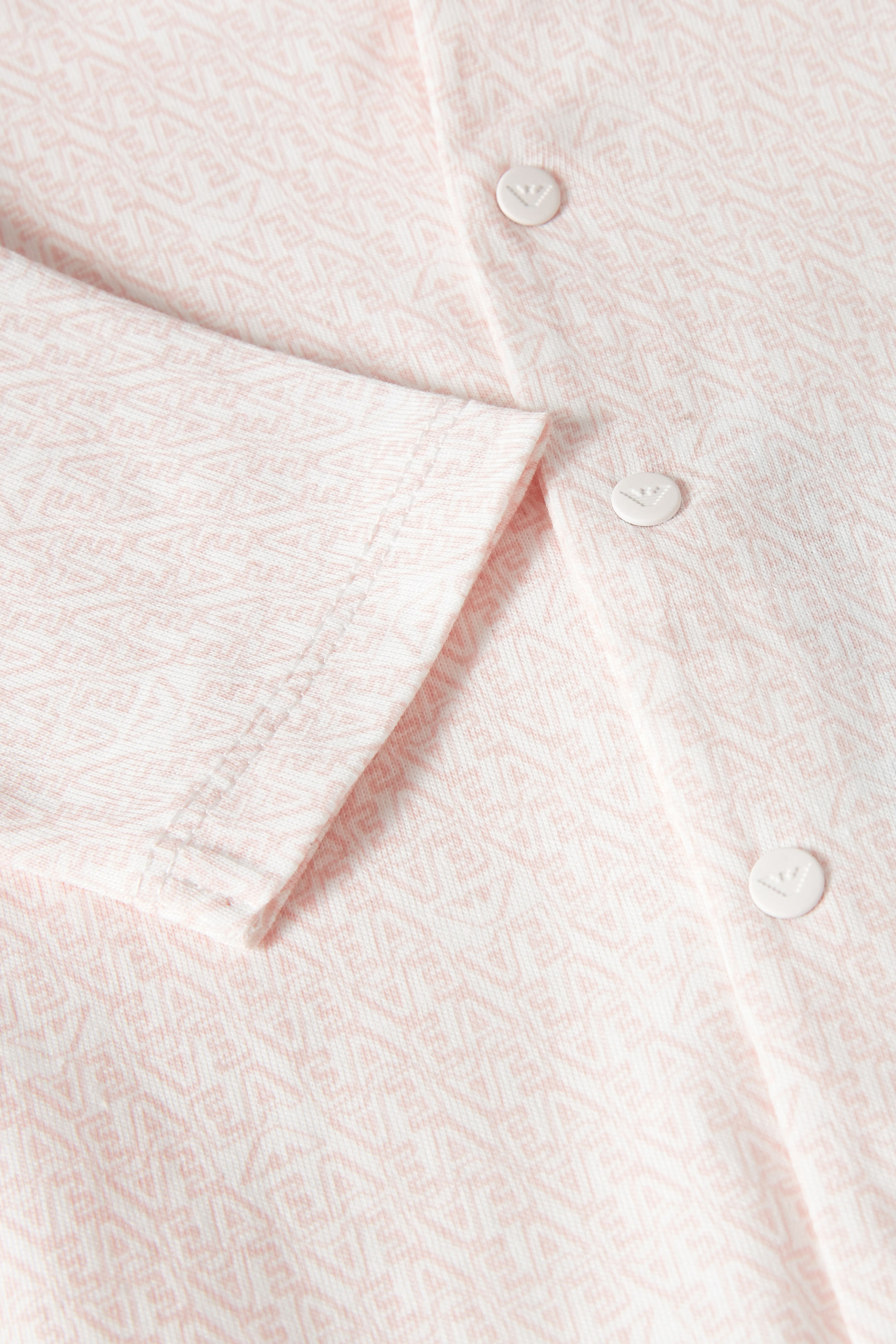 طقم هدايا بشعار الماركة للاطفال