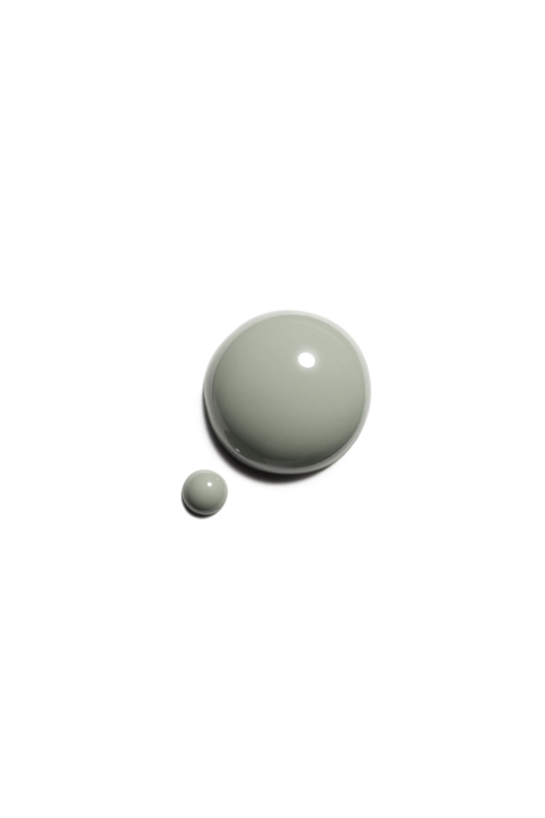 طلاء أظافر Chanel LE VERNIS