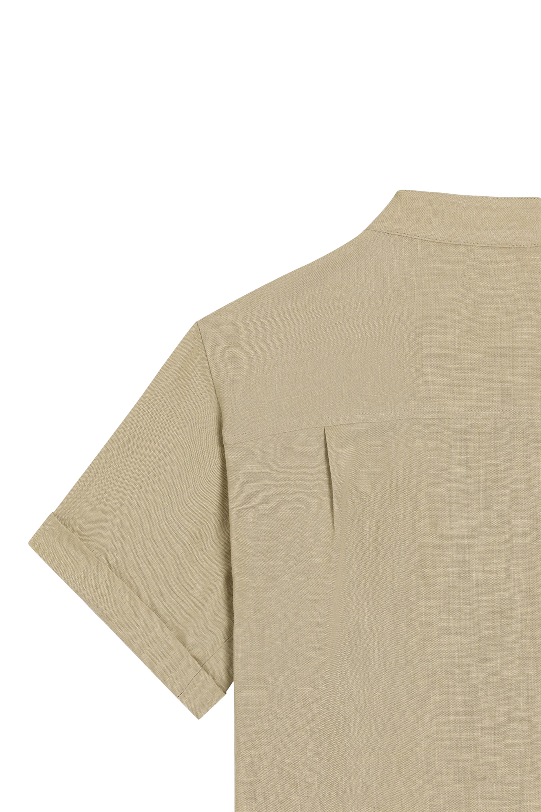 قميص بأكمام قصيرة بشعار الماركة للأطفال