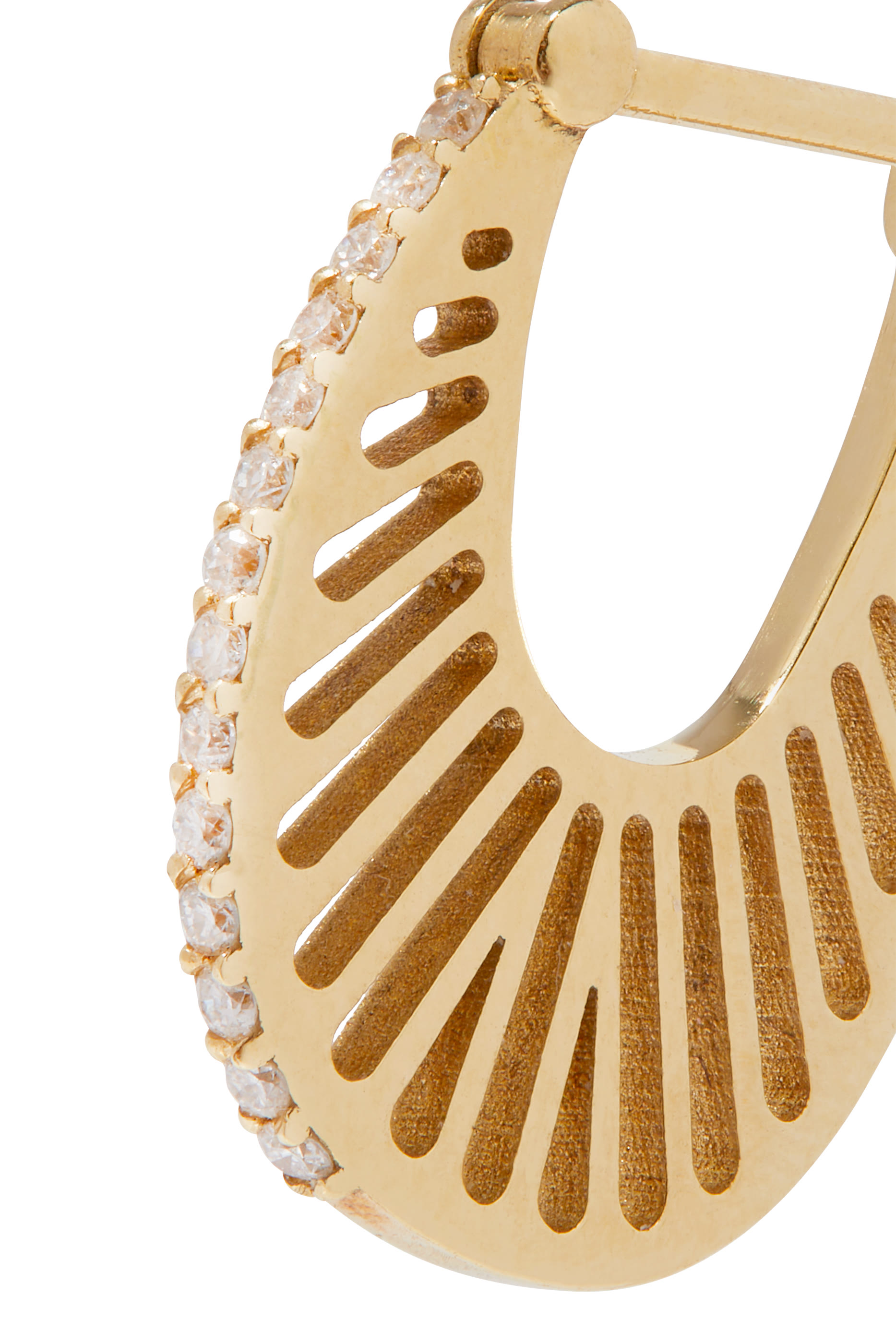 أقراط فلات راي دائرية مقاس 2 مرصعة بالماس ذهب أصفر عيار 18