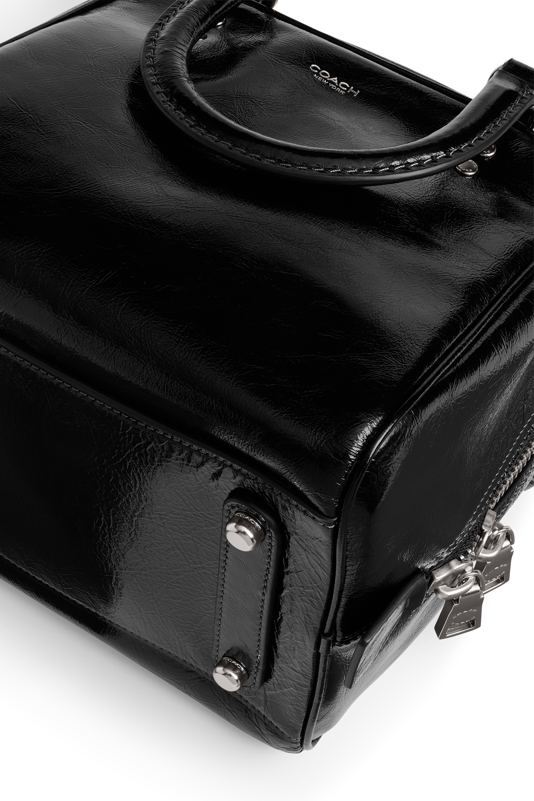 حقيبة 20 روج بتصميم مكعب