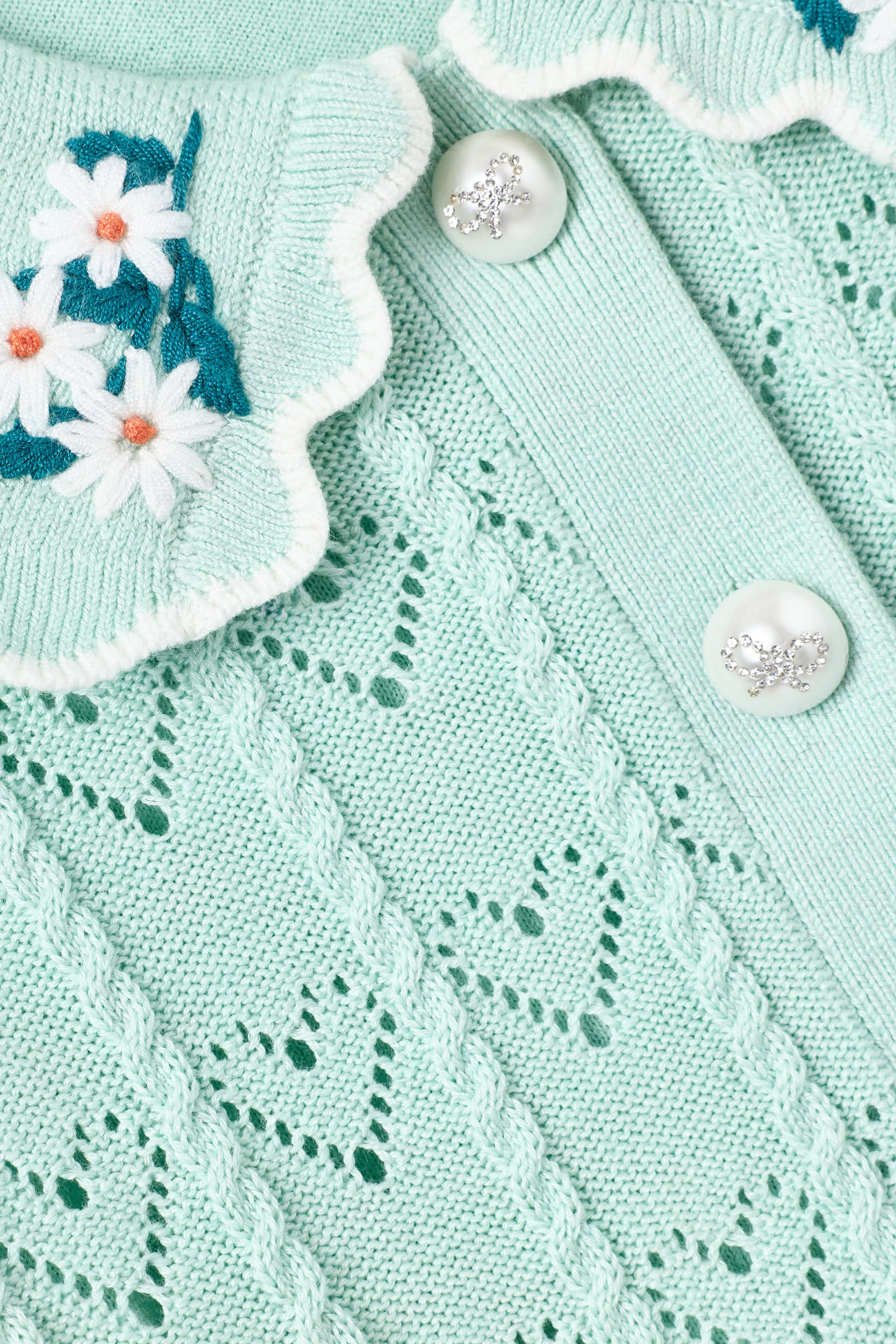 كارديغان منسوج بتطريزات قلب للأطفال