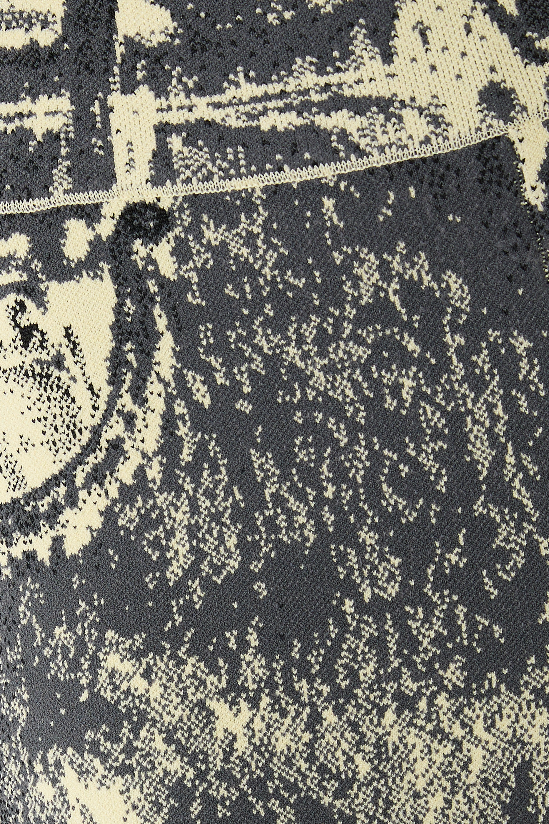 بنطال زهرة بقصة ساق واسعة