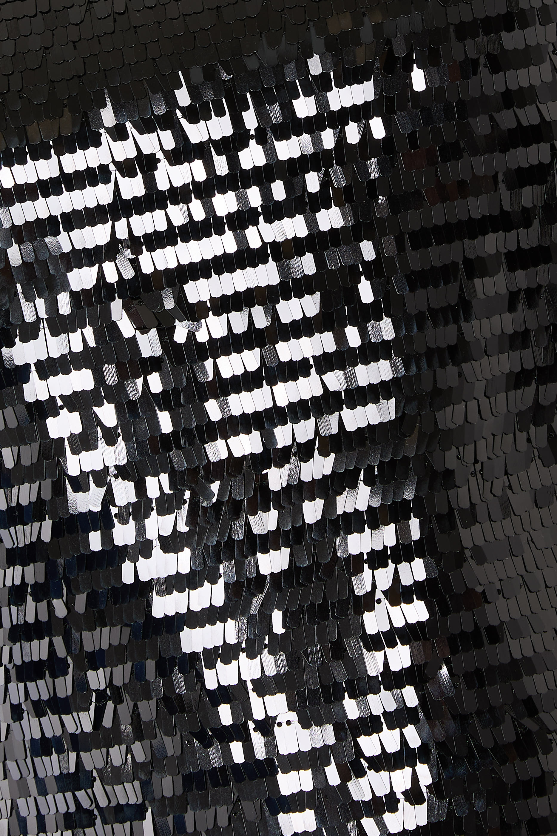 بلوزة نايت لاب بلا حمالات مزينة بترتر