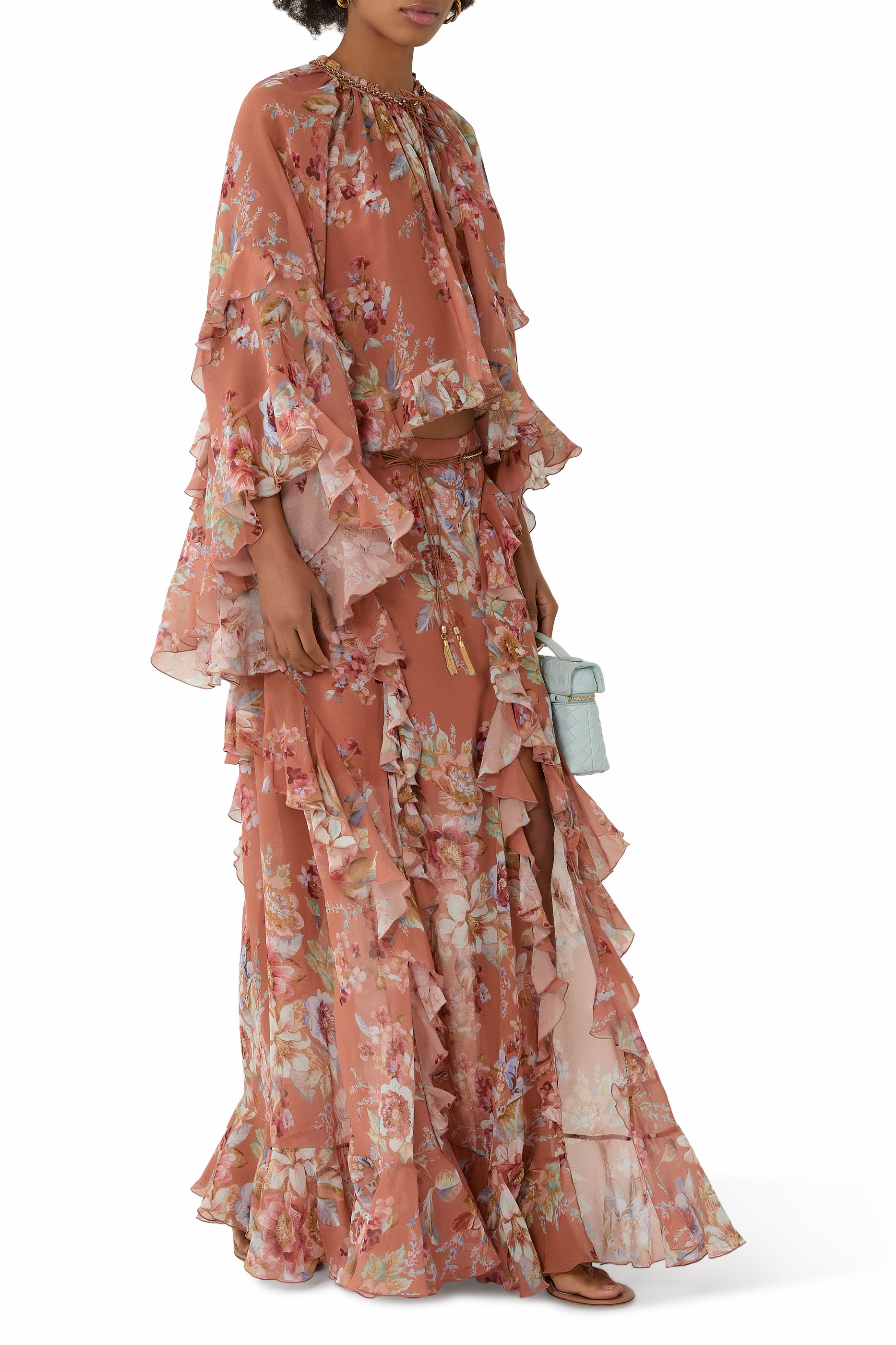 بلوزة أويكن بكشكش