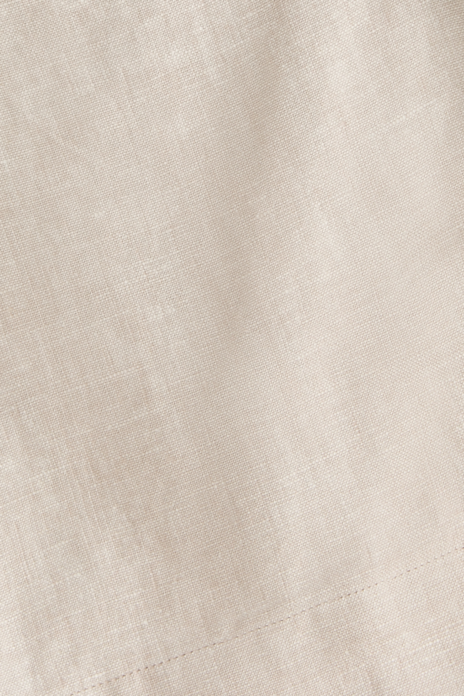 بلوزة أكيرا