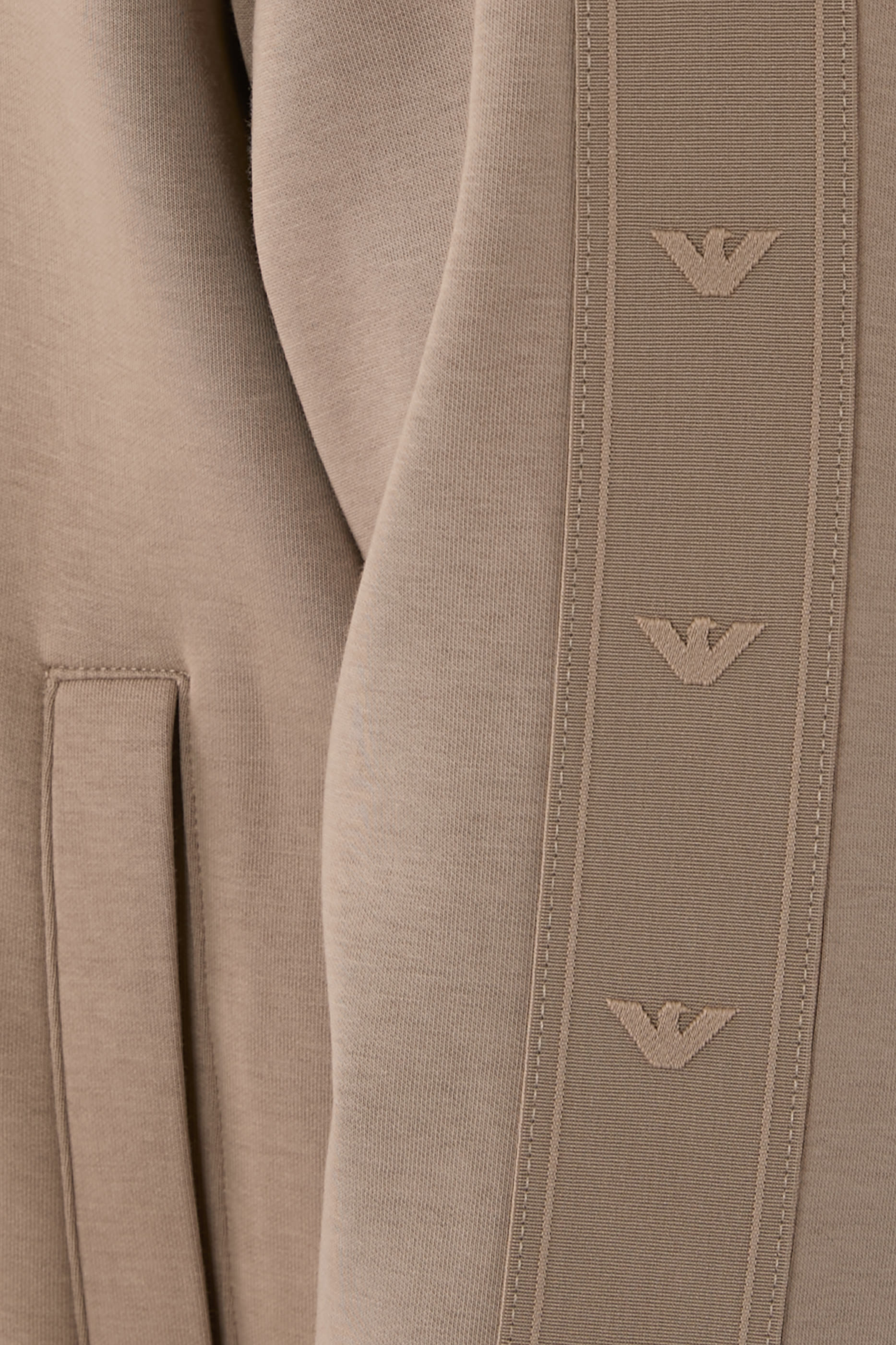  سويت شيرت بياقة عالية