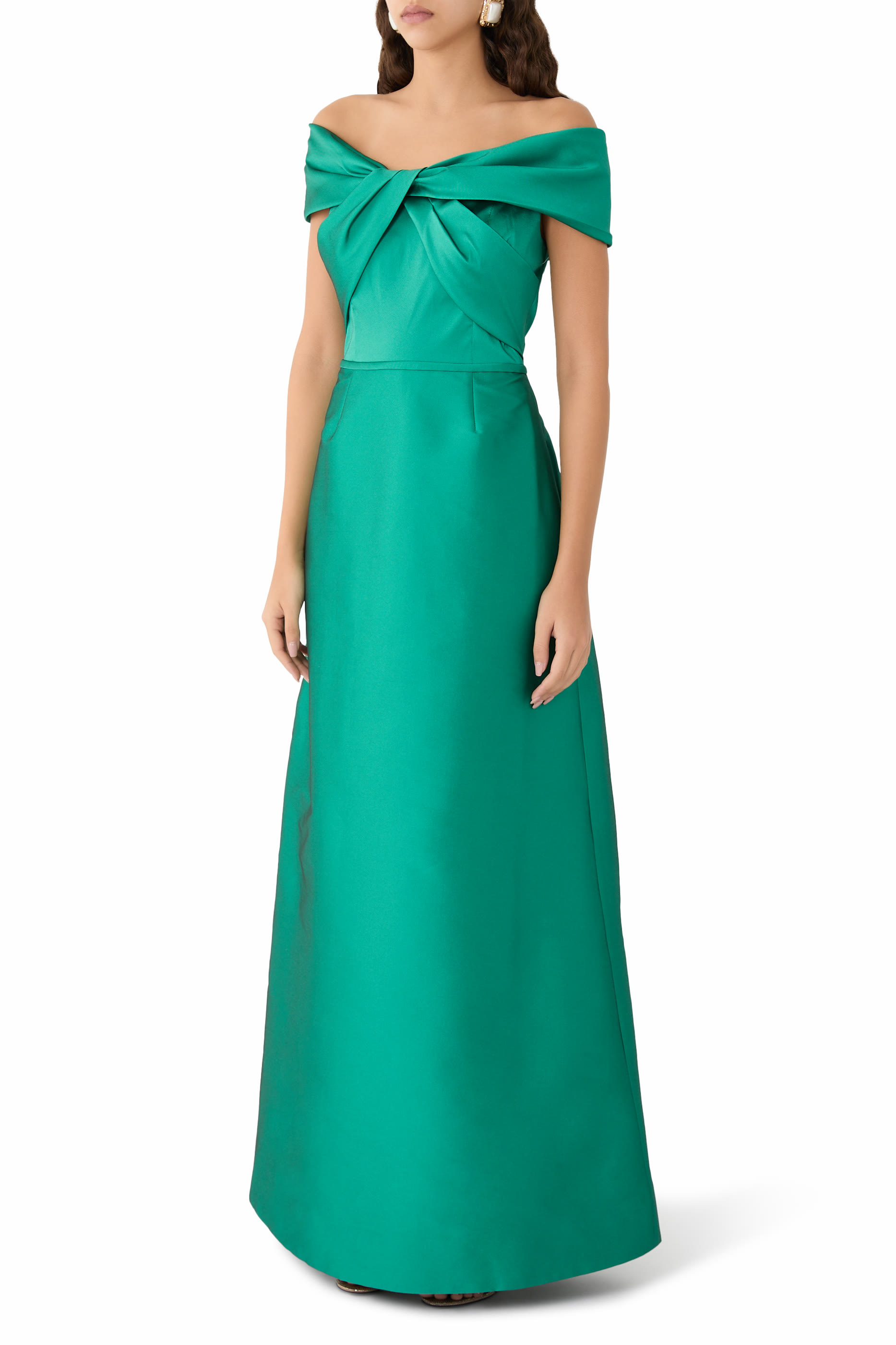 فستان سهرة بتصميم ملفوف وأكتاف مكشوفة ميكادو مطاطي