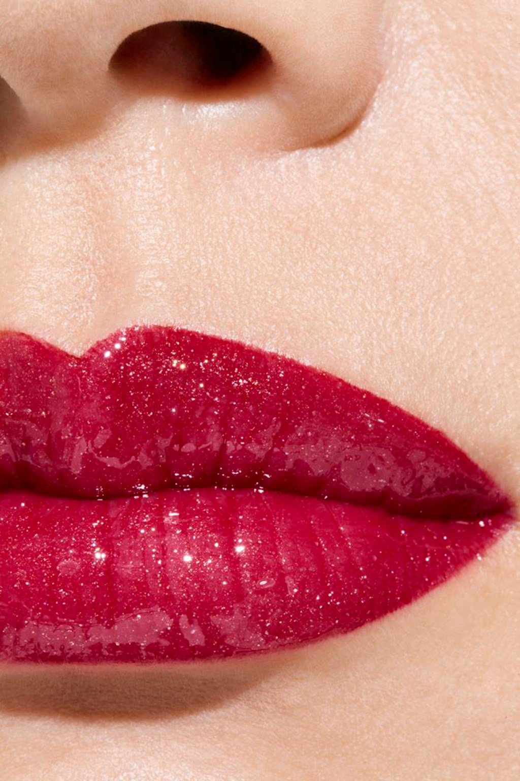 أحمر شفاه سائل بلمعان وثبات فائق ROUGE ALLURE LAQUE