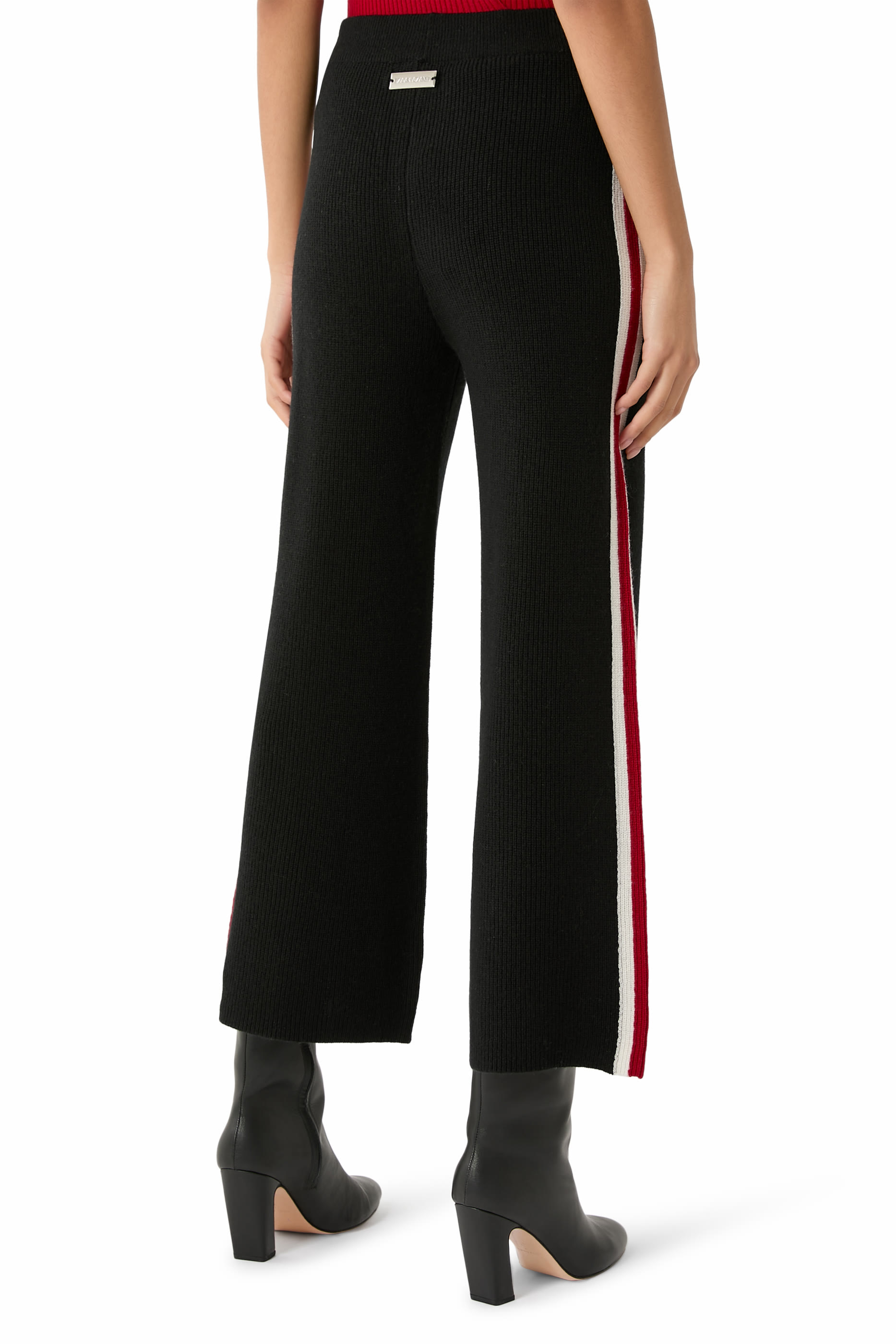 بنطال بقصة ساق مستقيمة