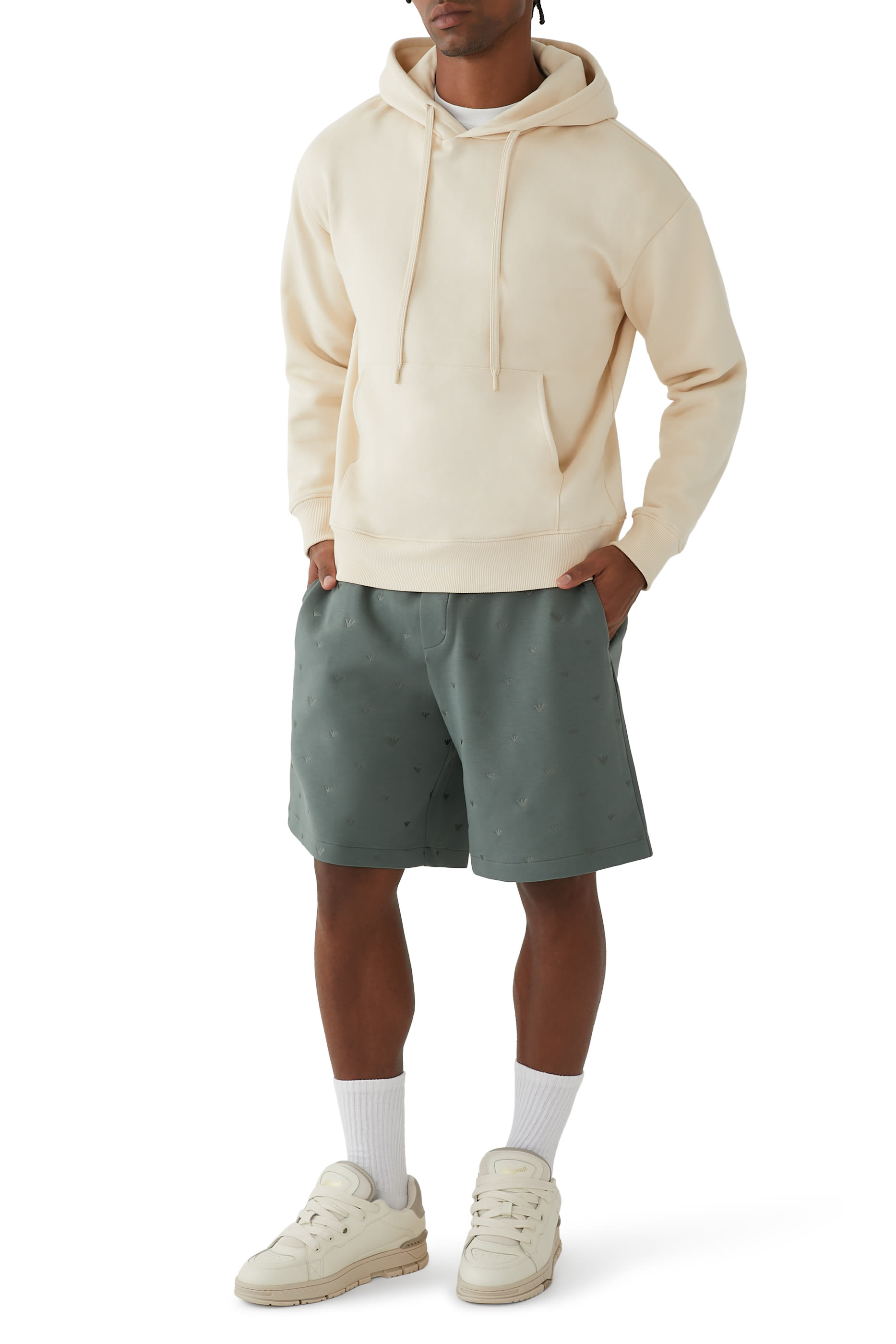 شورت جيرسيه مزين كليا بشعار الماركة null