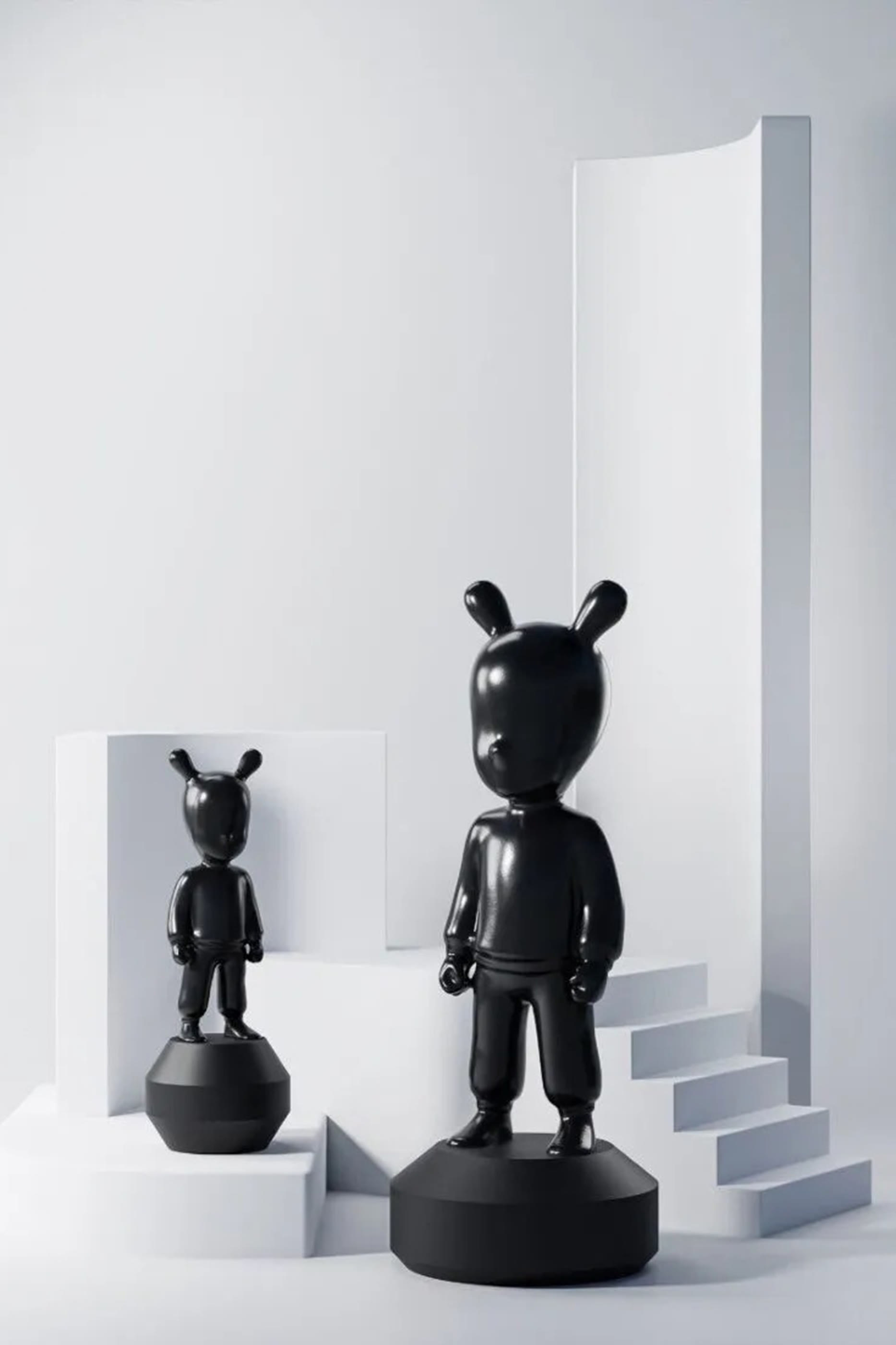 قطعة ديكور ذو بلاك غيست