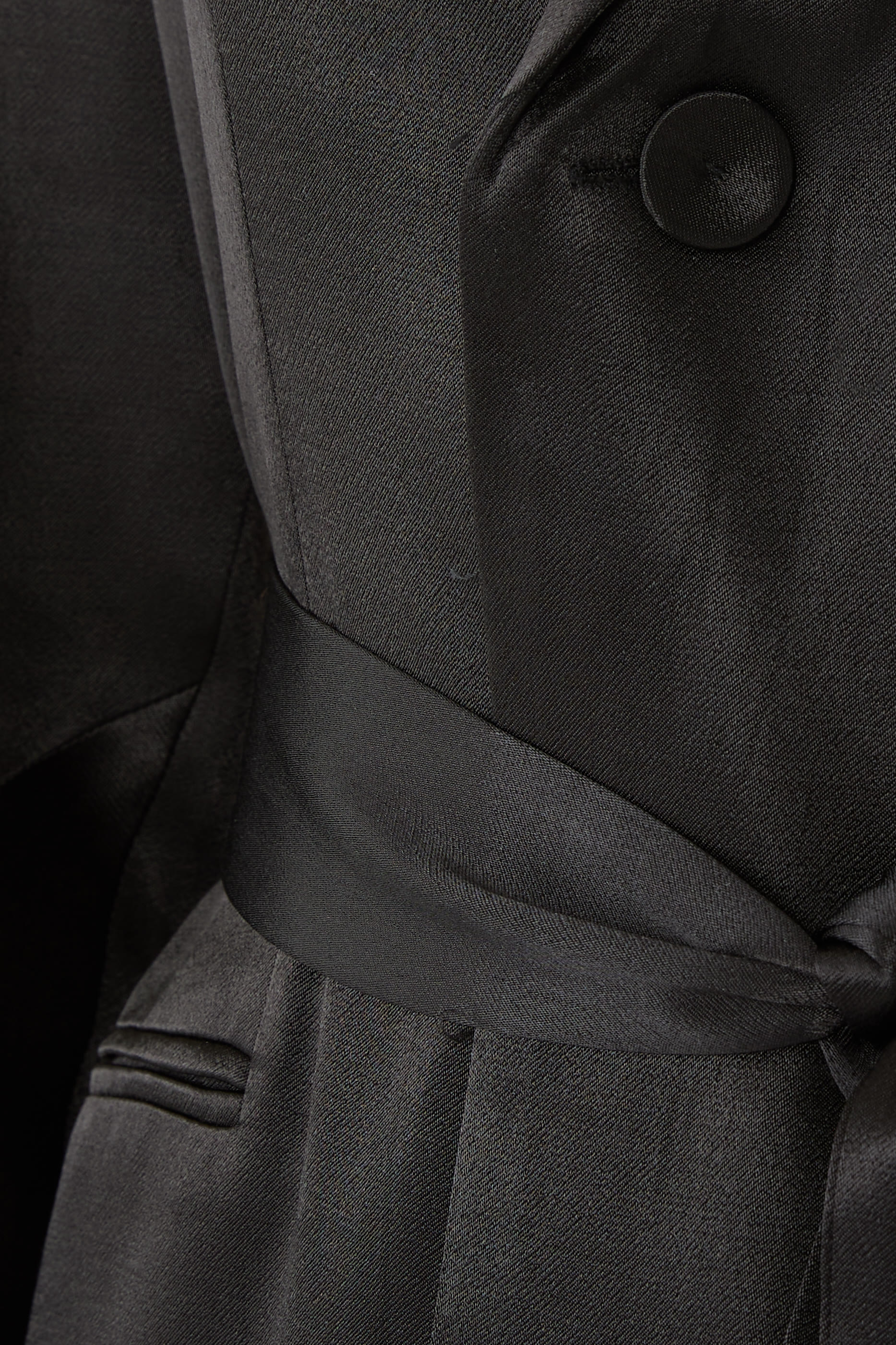 بليزر لالون بأساور واسعة وحزام