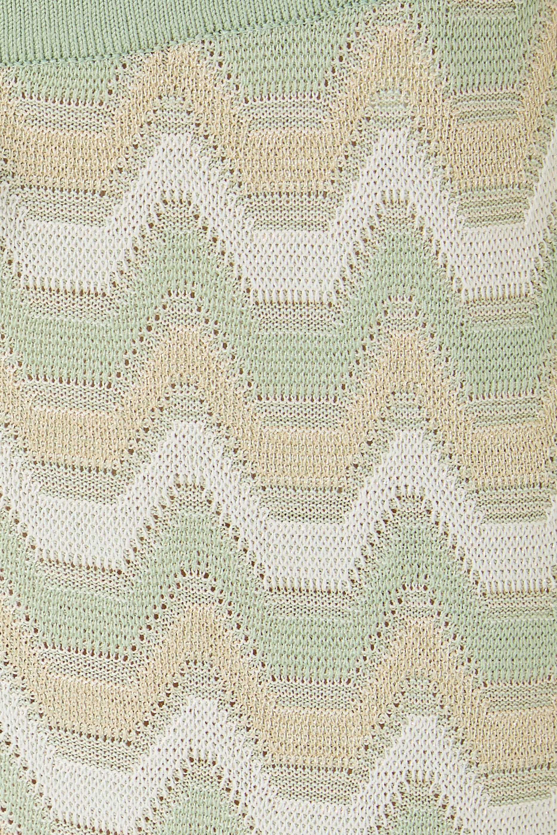 بنطال فلورا بنقشة خطوط شيفرون