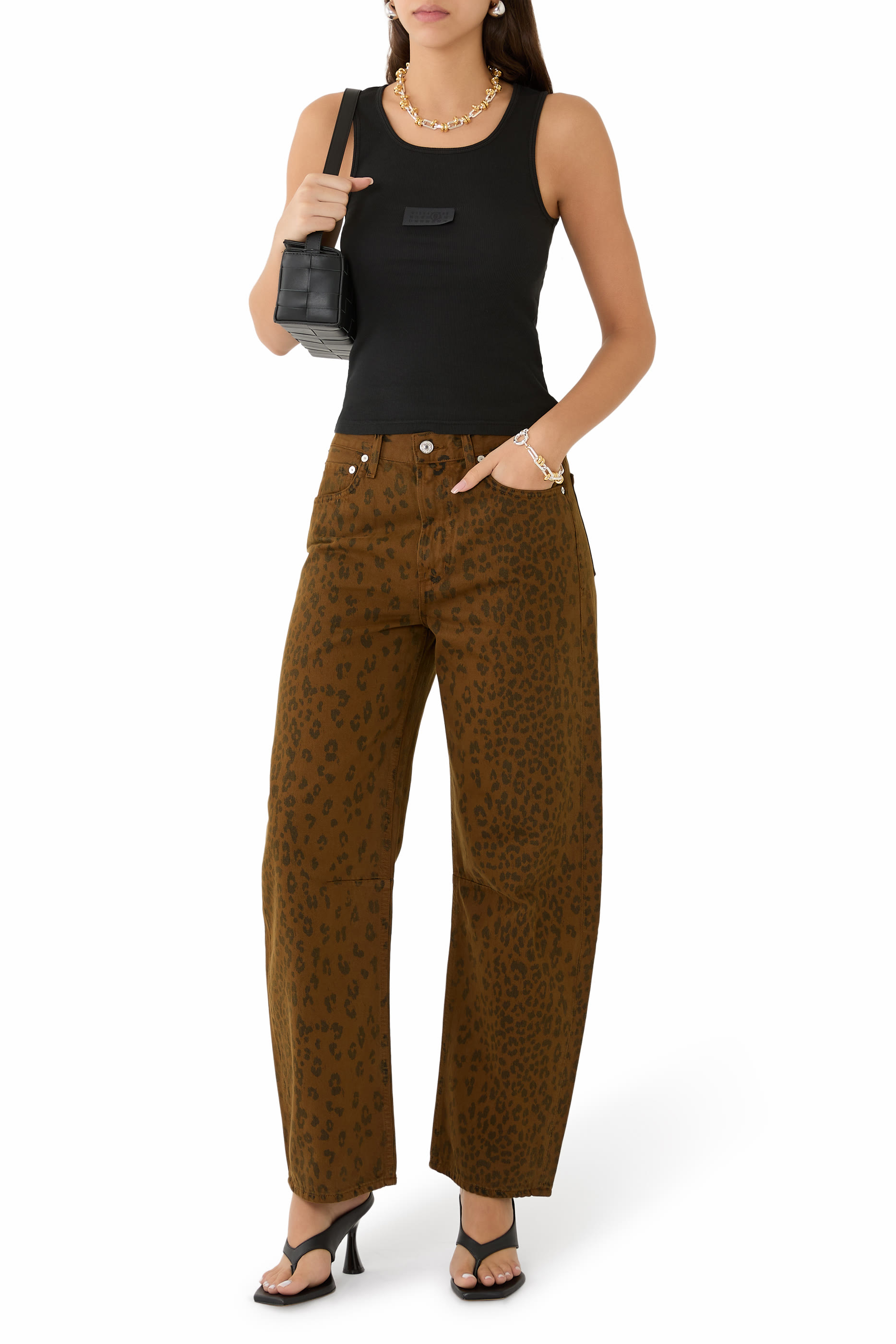 بنطال جينز ميرو طويل بقصة مريحة