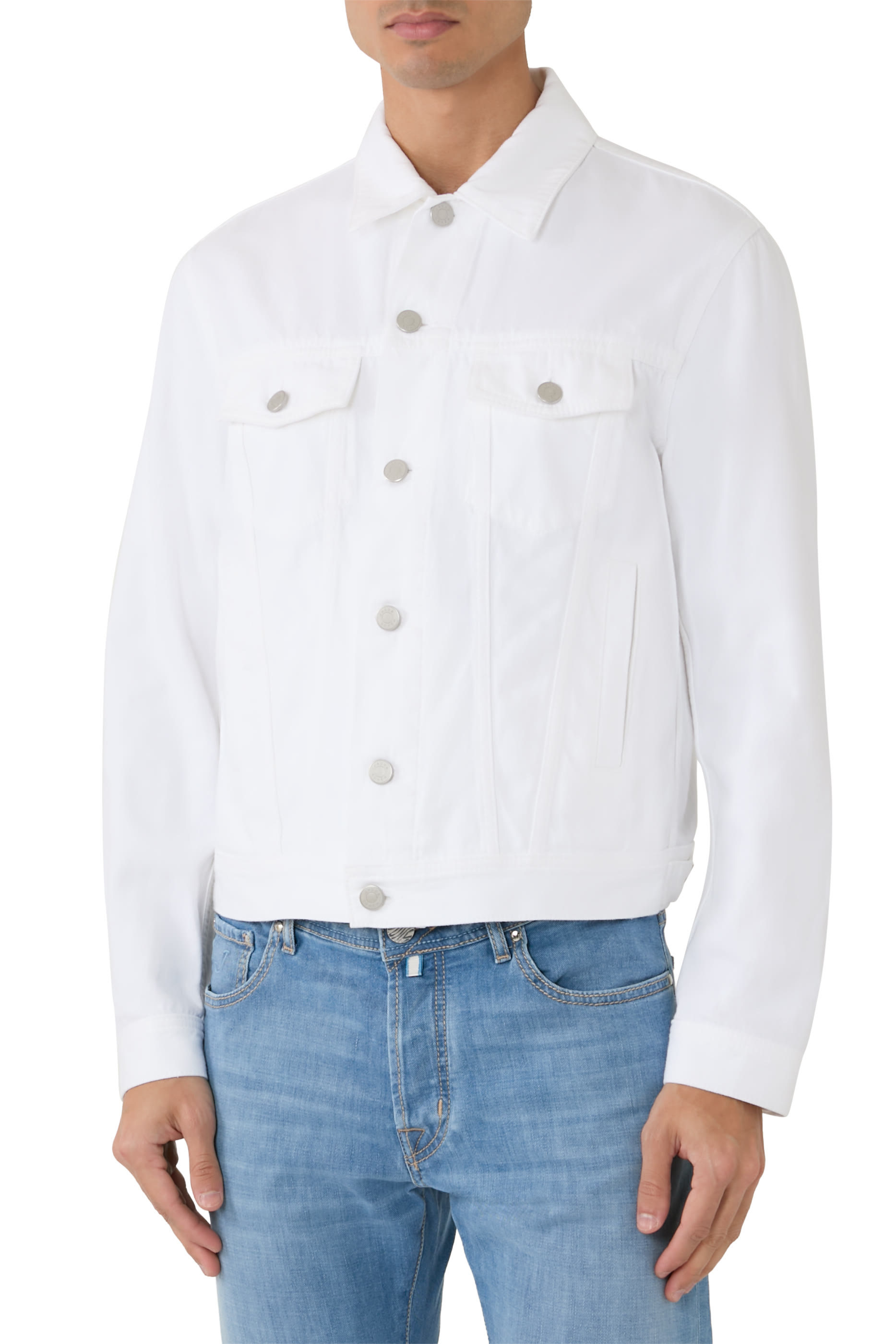 جاكيت تراكر