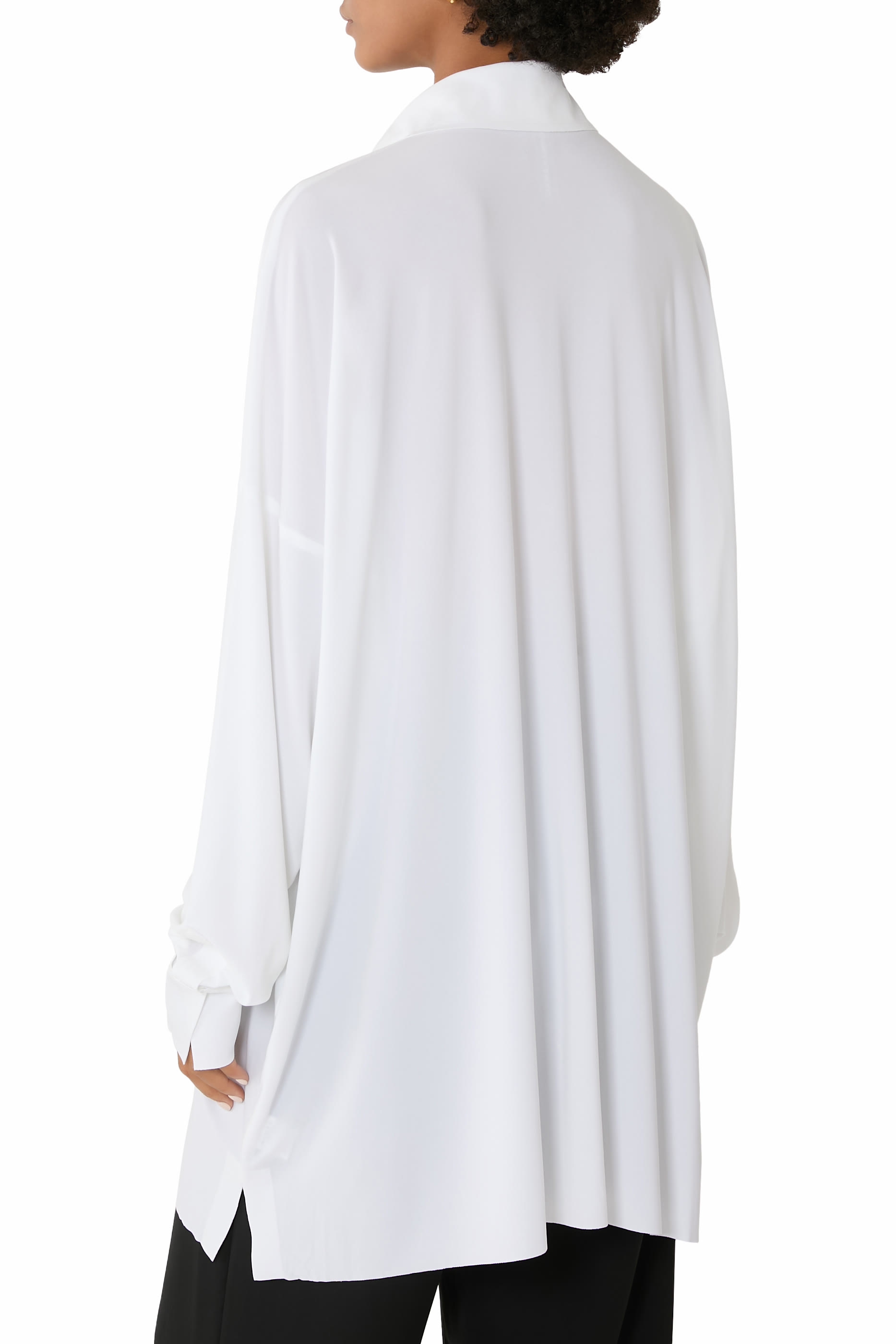 قميص بتصميم فستان بويفرند بقصة فضفاضة