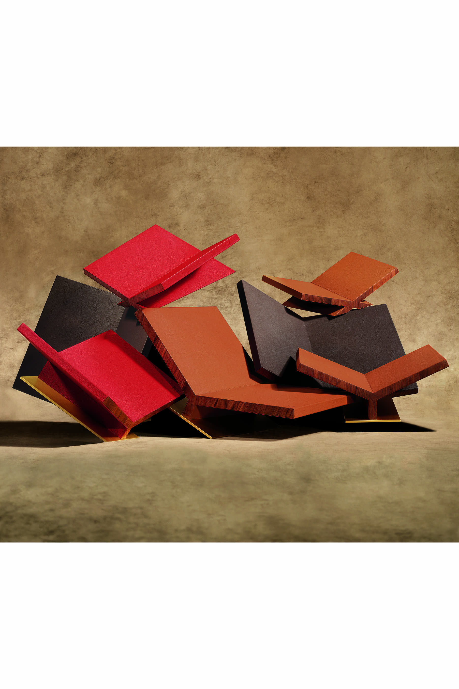 حامل كتب ألتيمت كوليكتور