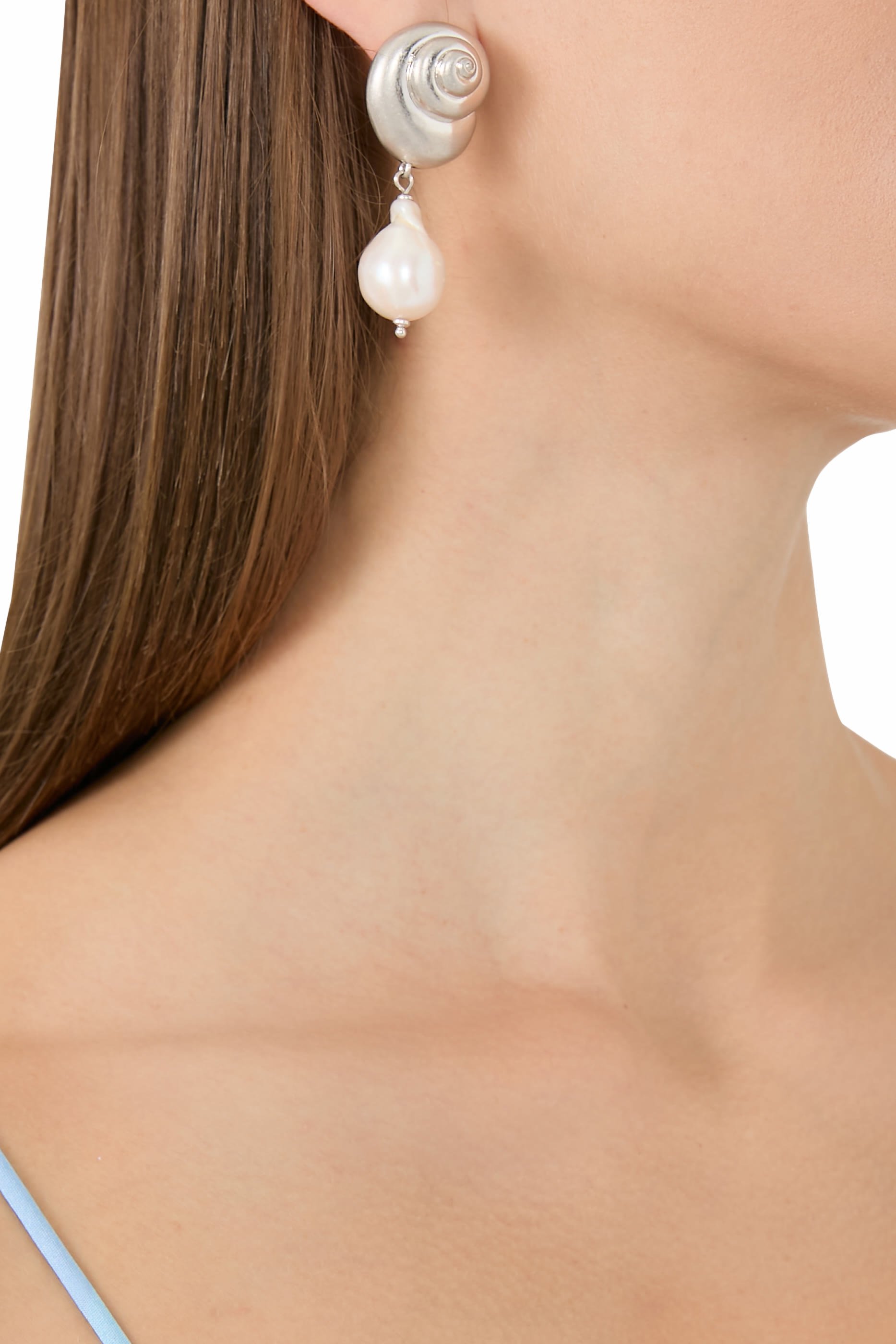 أقراط متدلية بتصميم صدف مرصعة بلؤلؤ مياه عذبة نحاس مطلي