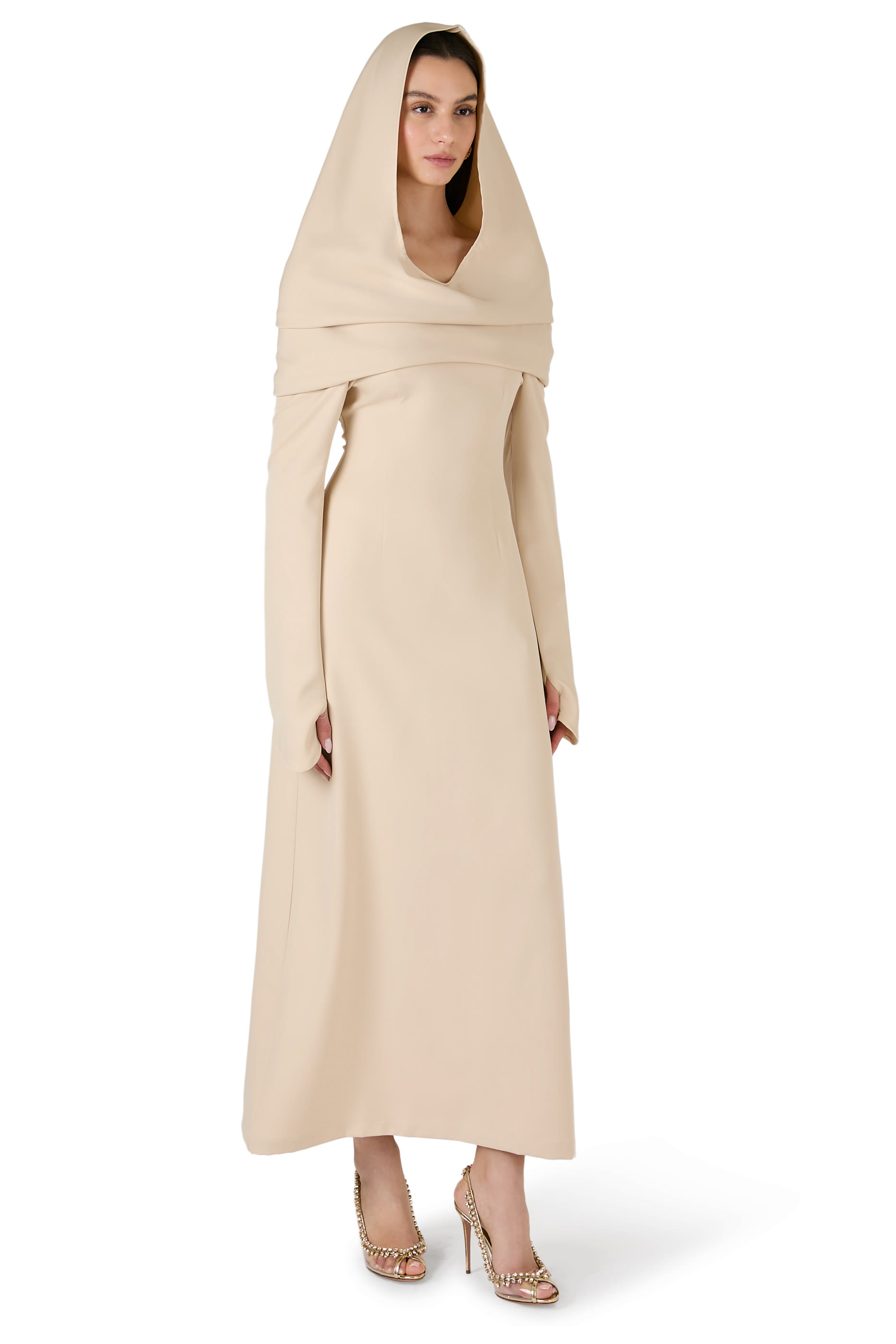 طقم قفطان بغطاء للرأس