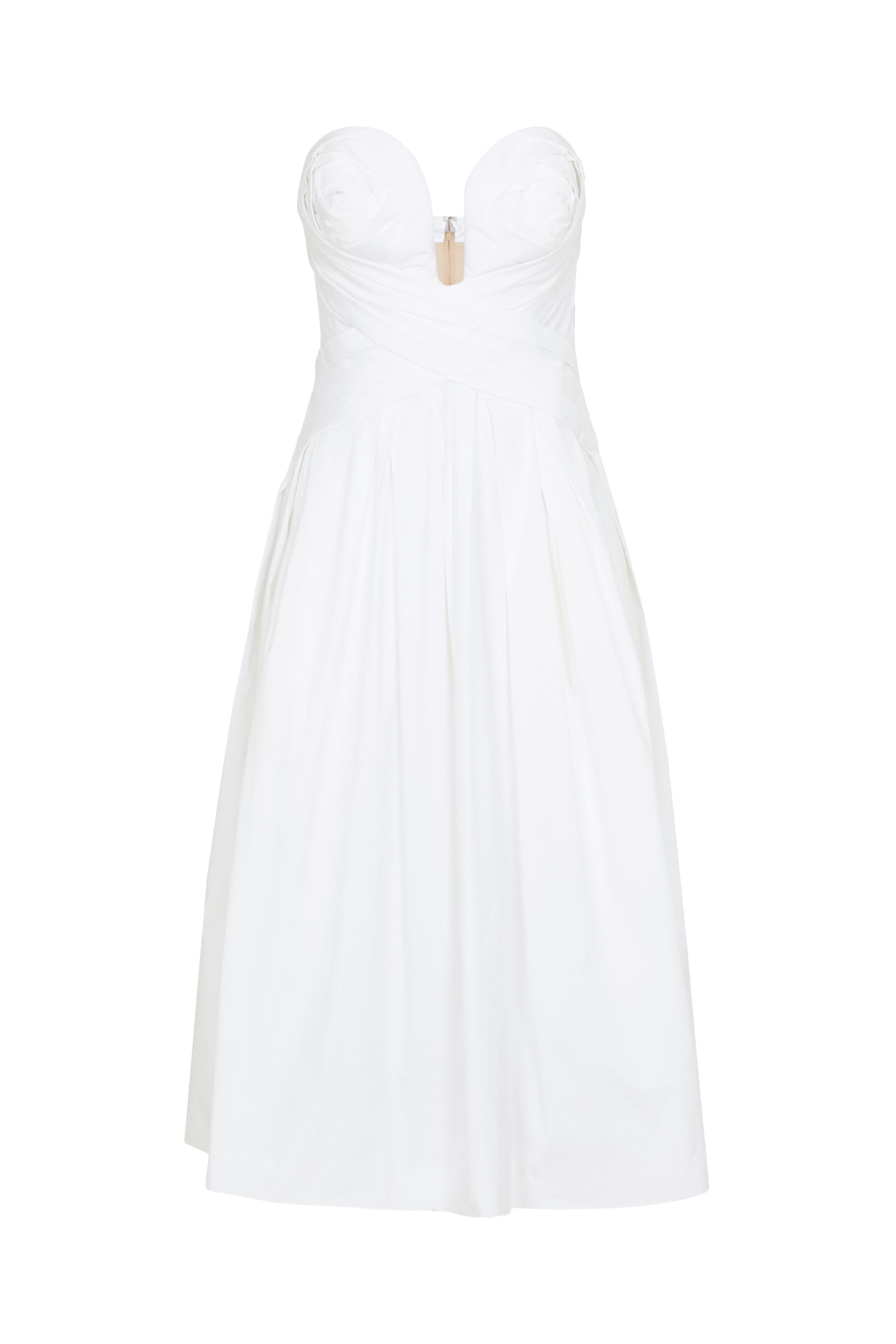 فستان بلا حمالات بتفاصيل درابيه وقصة متوسطة الطول واسعة نحو الأسفل