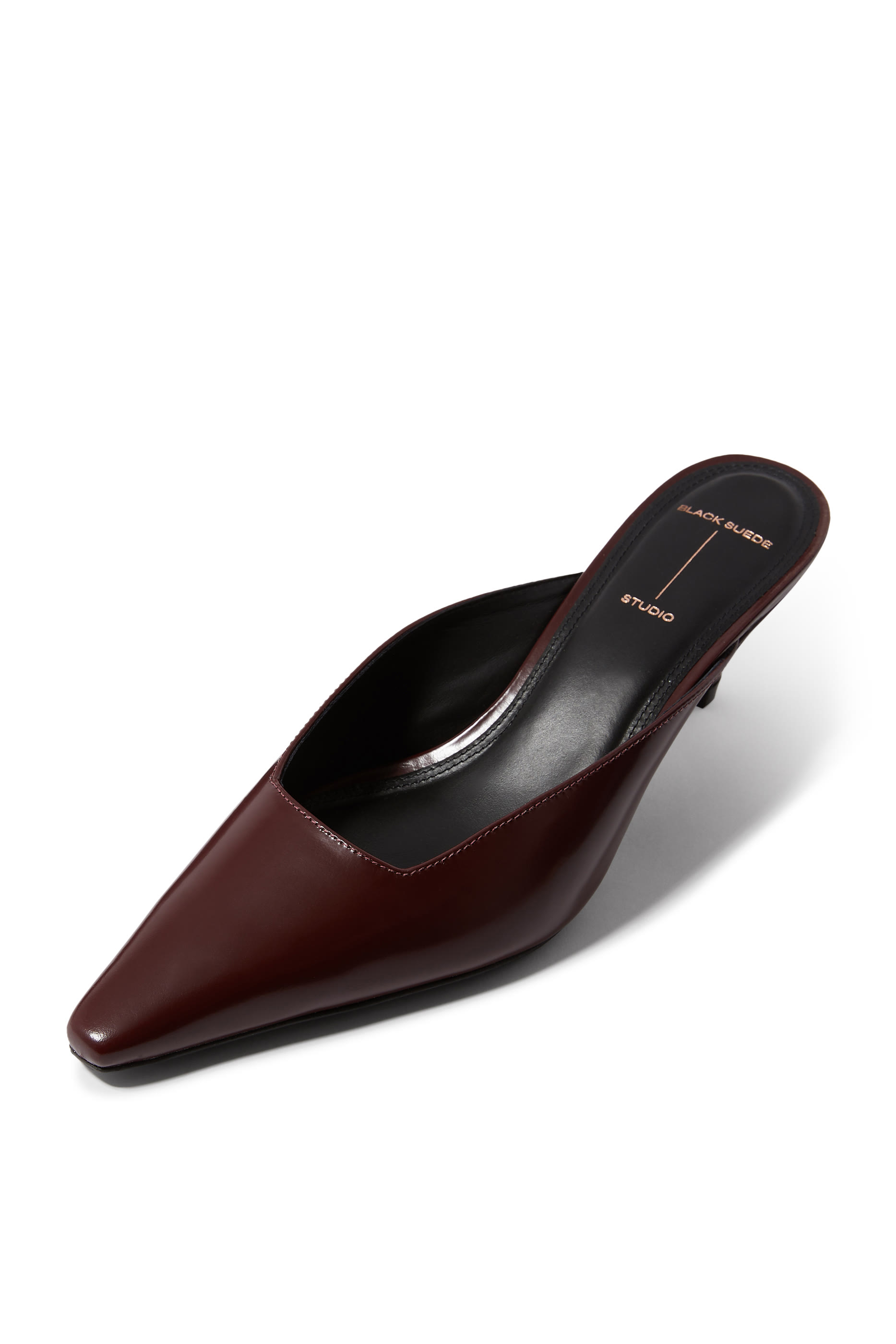 حذاء لوغان 50 بكعب منخفض