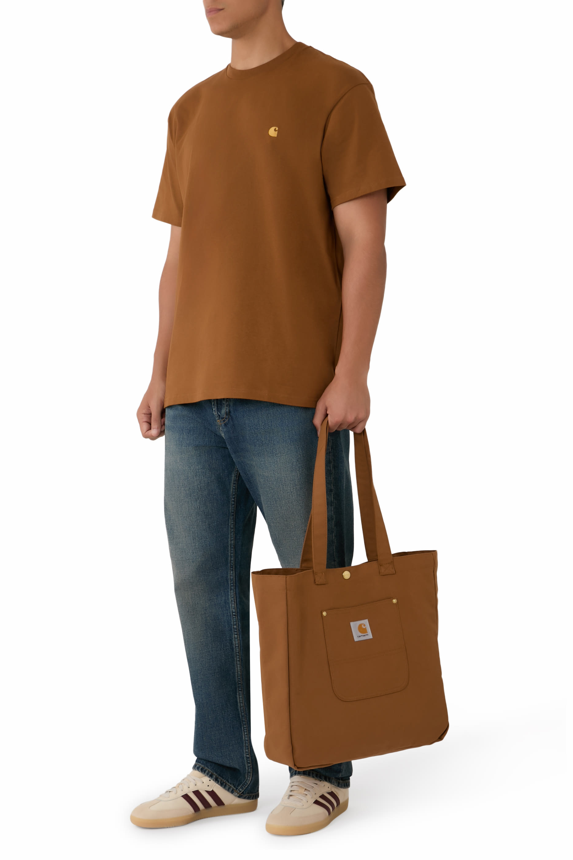 تيشيرت شيس بأكمام قصيرة