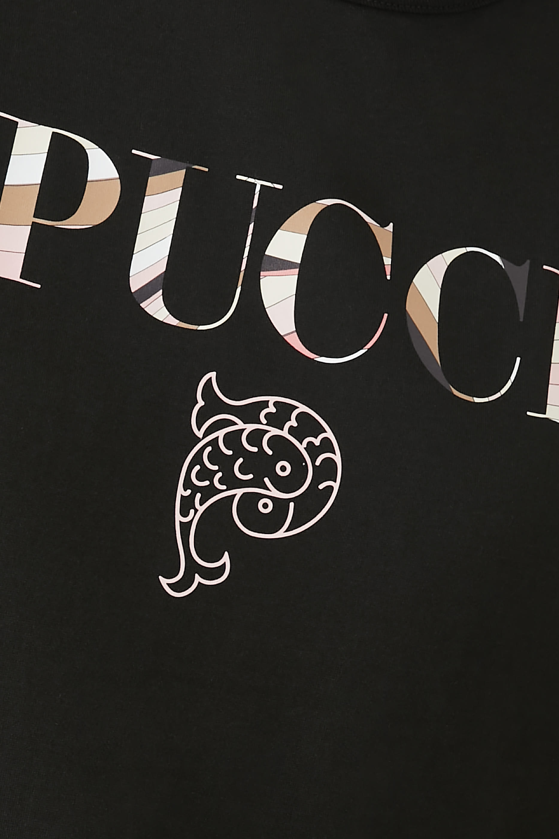 تيشيرت بشعار الماركة