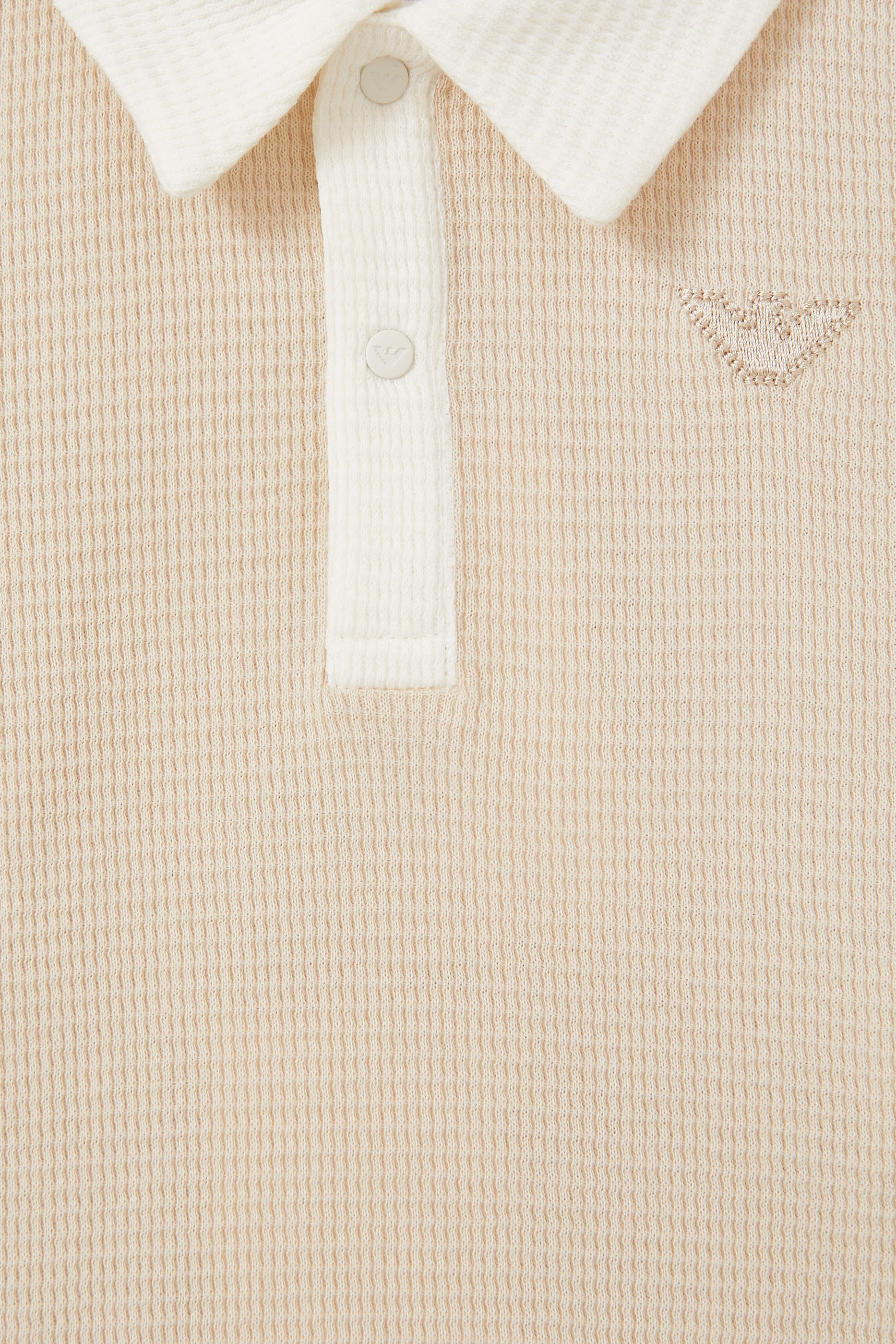 قميص بولو بشعار الماركة للاطفال