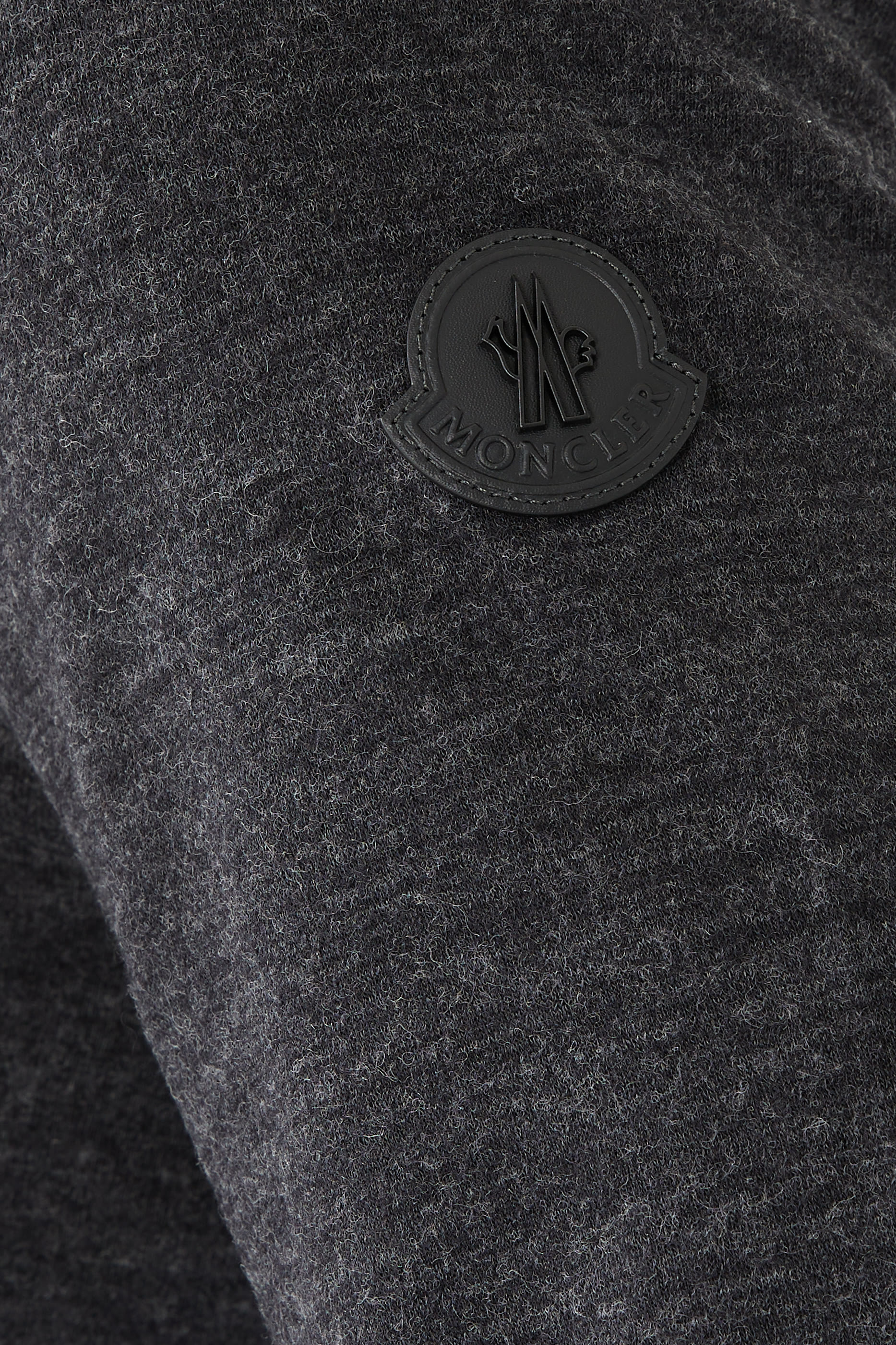 هودي بشعار الماركة