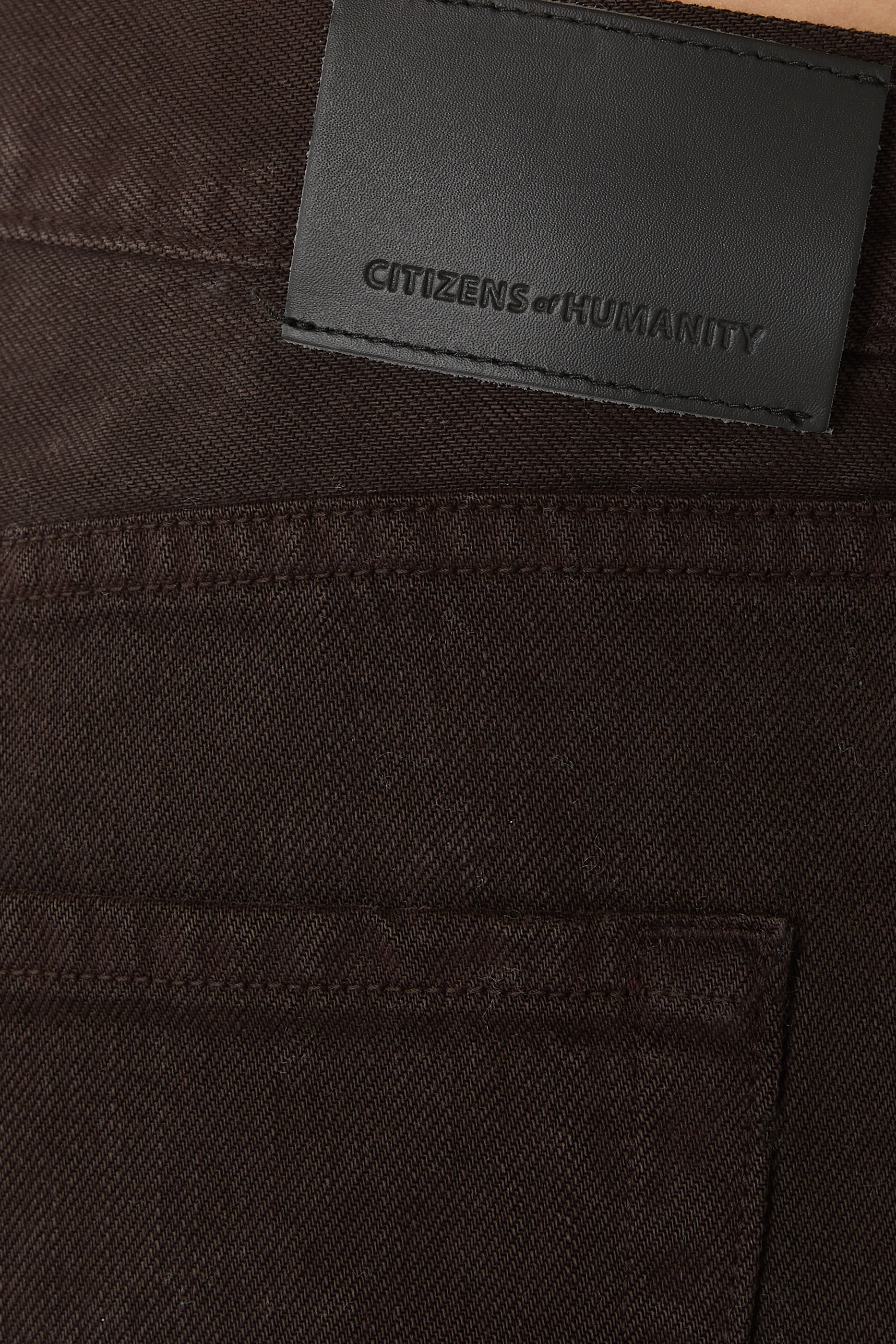 بنطال ليندز بقصّة مستقيمة مريحة