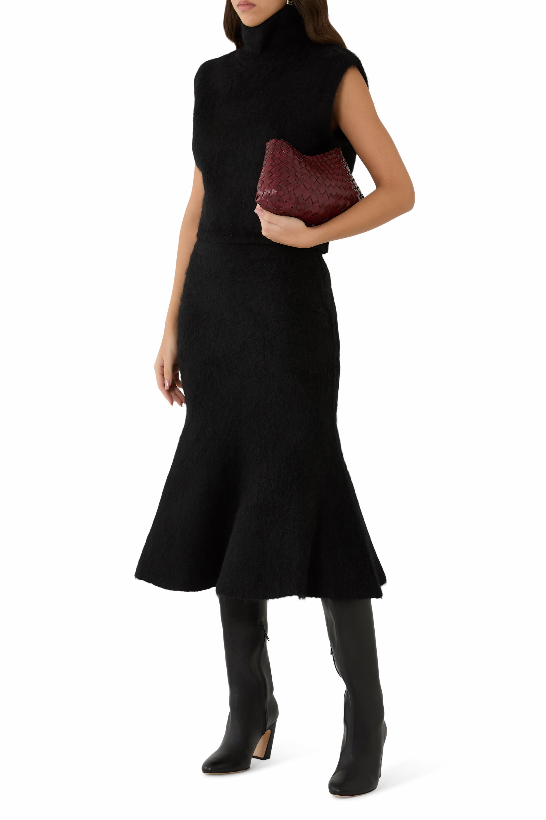 فيست بياقة ضيقة