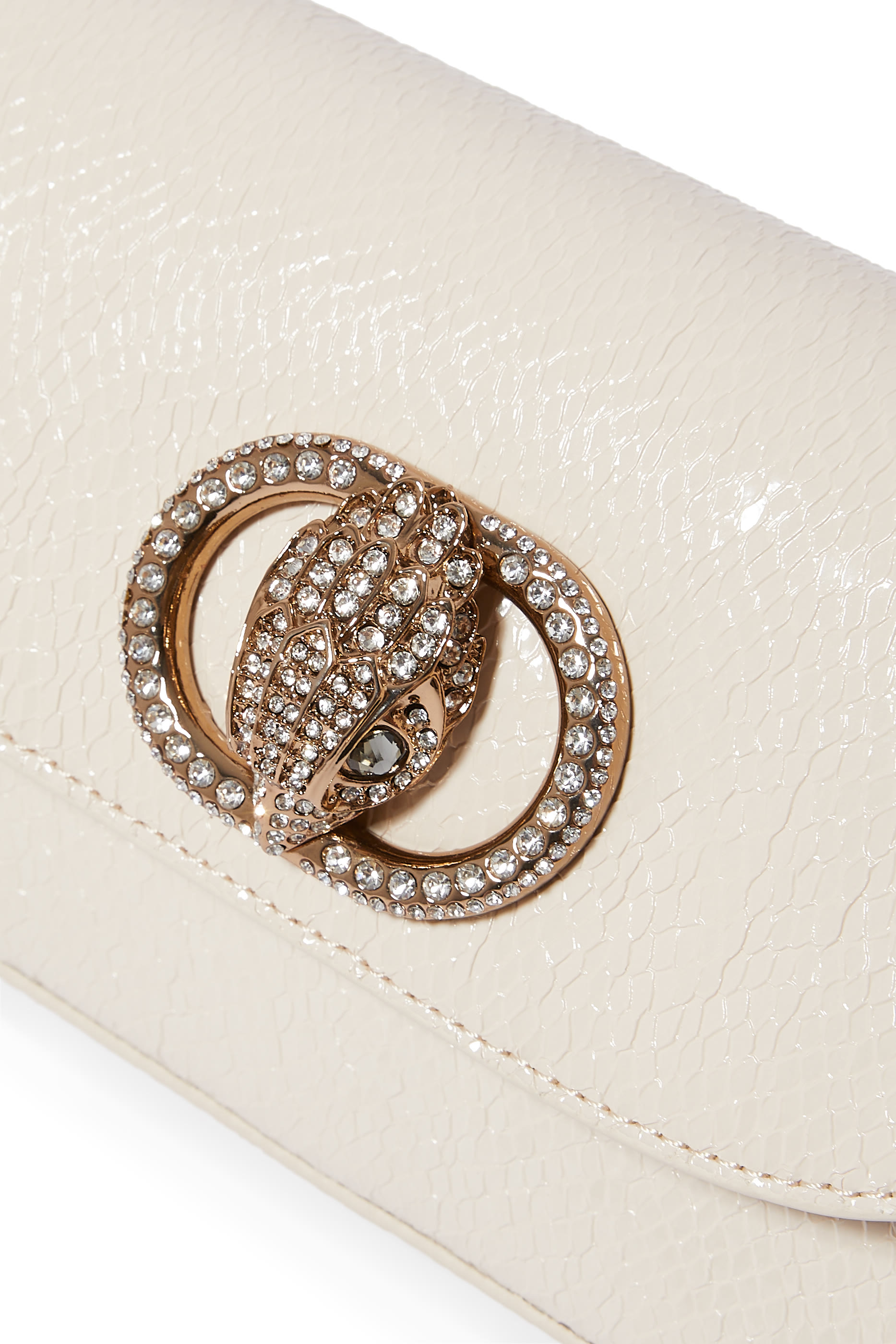 حقيبة كروس بودي تشيلسي صغيرة حقيبة كروس بودي تشيلسي صغيرة