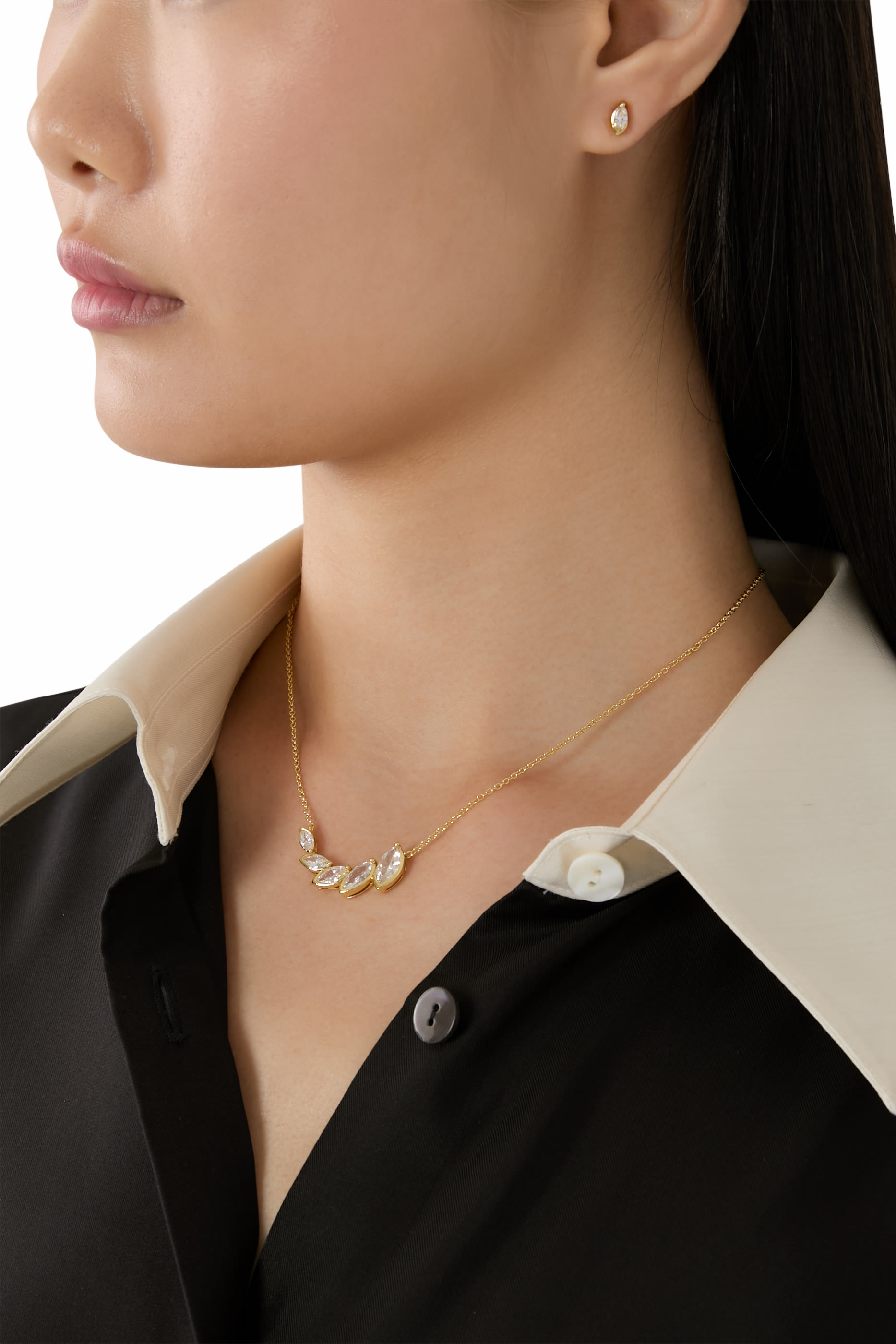 طقم مجوهرات قلادة مرصعة بحجر زركونيا بتصميم كمثرى